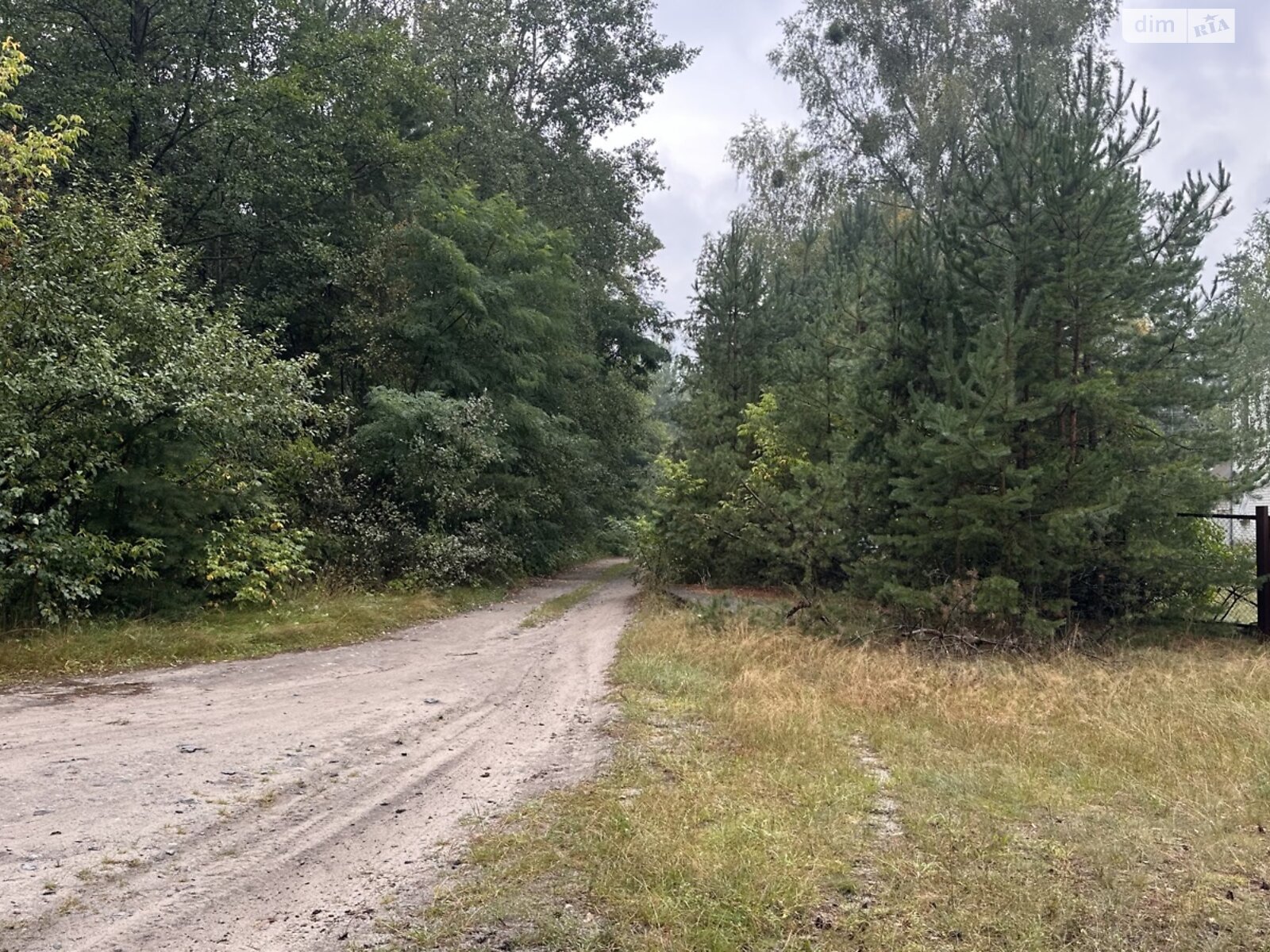 трехэтажный дом, 330.6 кв. м, кирпич. Продажа в Левкове фото 1