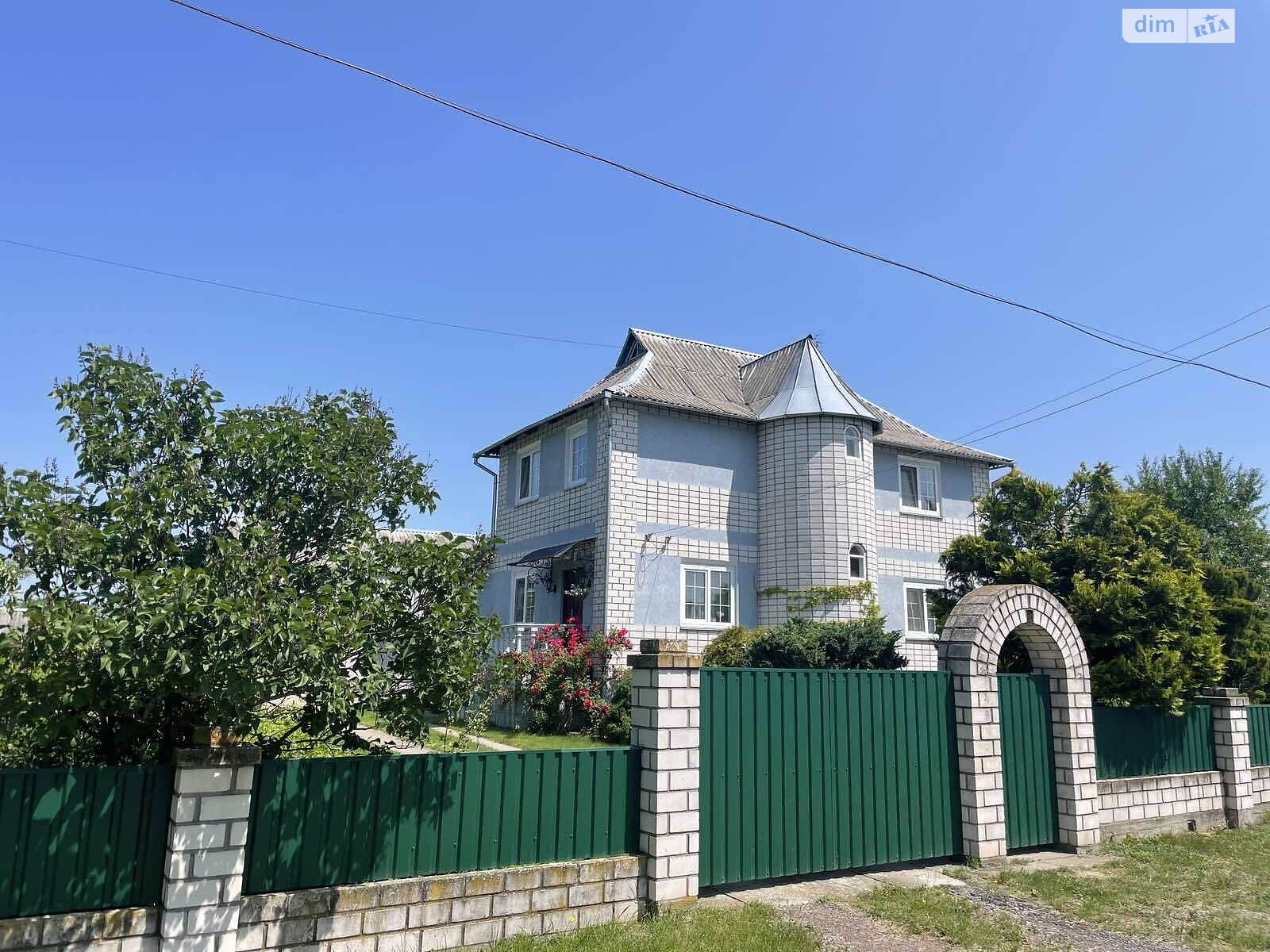 двоповерховий будинок з меблями, 253.9 кв. м, цегла. Продаж у Левкові фото 1 двоповерховий будинок з меблями, 253.9 кв. м, цегла. Продаж у Левкові фото 1