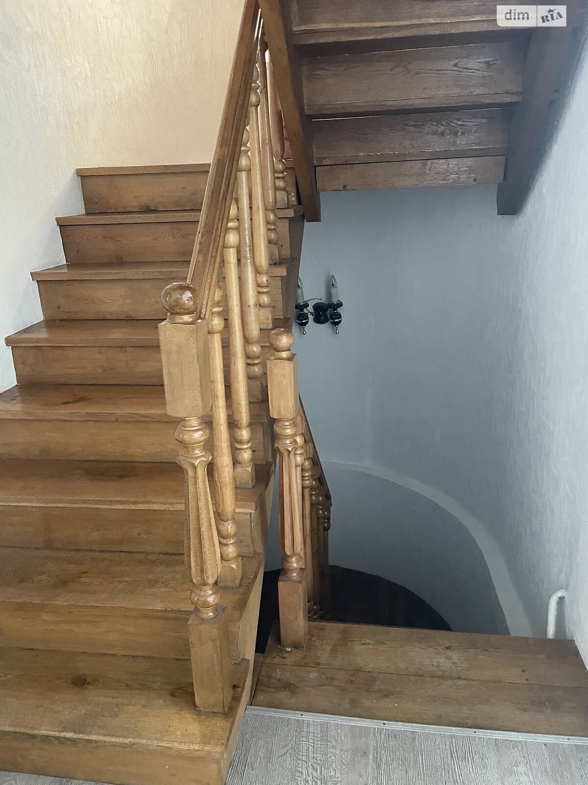 двоповерховий будинок з меблями, 253.9 кв. м, цегла. Продаж у Левкові фото 1 двоповерховий будинок з меблями, 253.9 кв. м, цегла. Продаж у Левкові фото 1