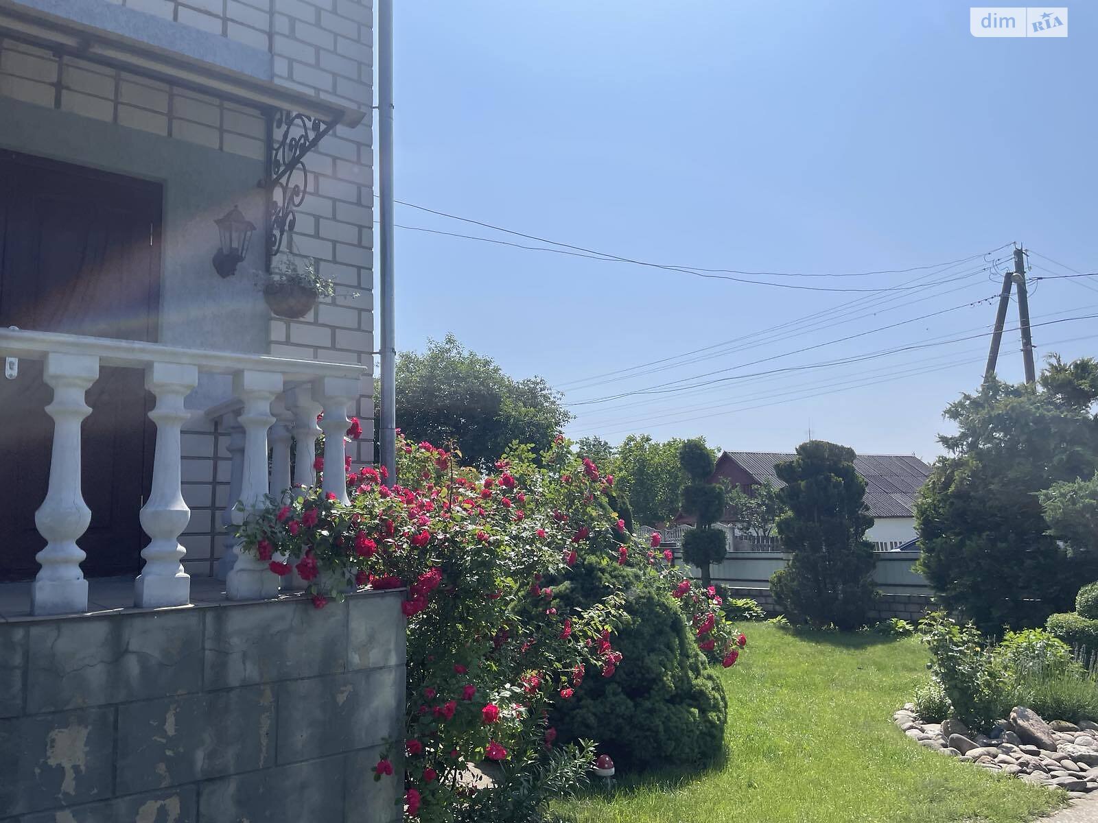 двоповерховий будинок з меблями, 253.9 кв. м, цегла. Продаж у Левкові фото 1 двоповерховий будинок з меблями, 253.9 кв. м, цегла. Продаж у Левкові фото 1
