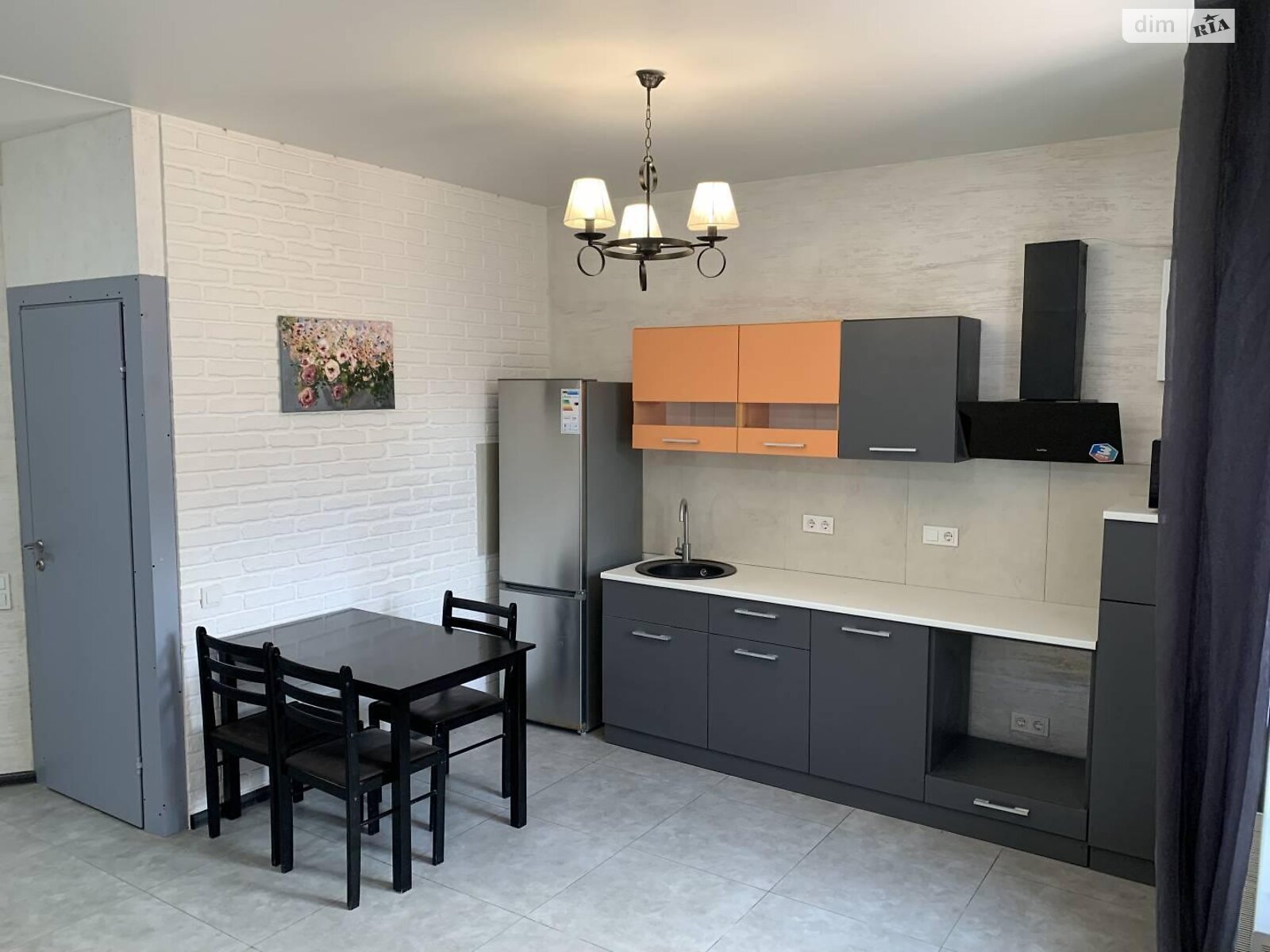 триповерховий будинок, 130 кв. м, кирпич. Продаж у Лиманці фото 1 триповерховий будинок, 130 кв. м, кирпич. Продаж у Лиманці фото 1