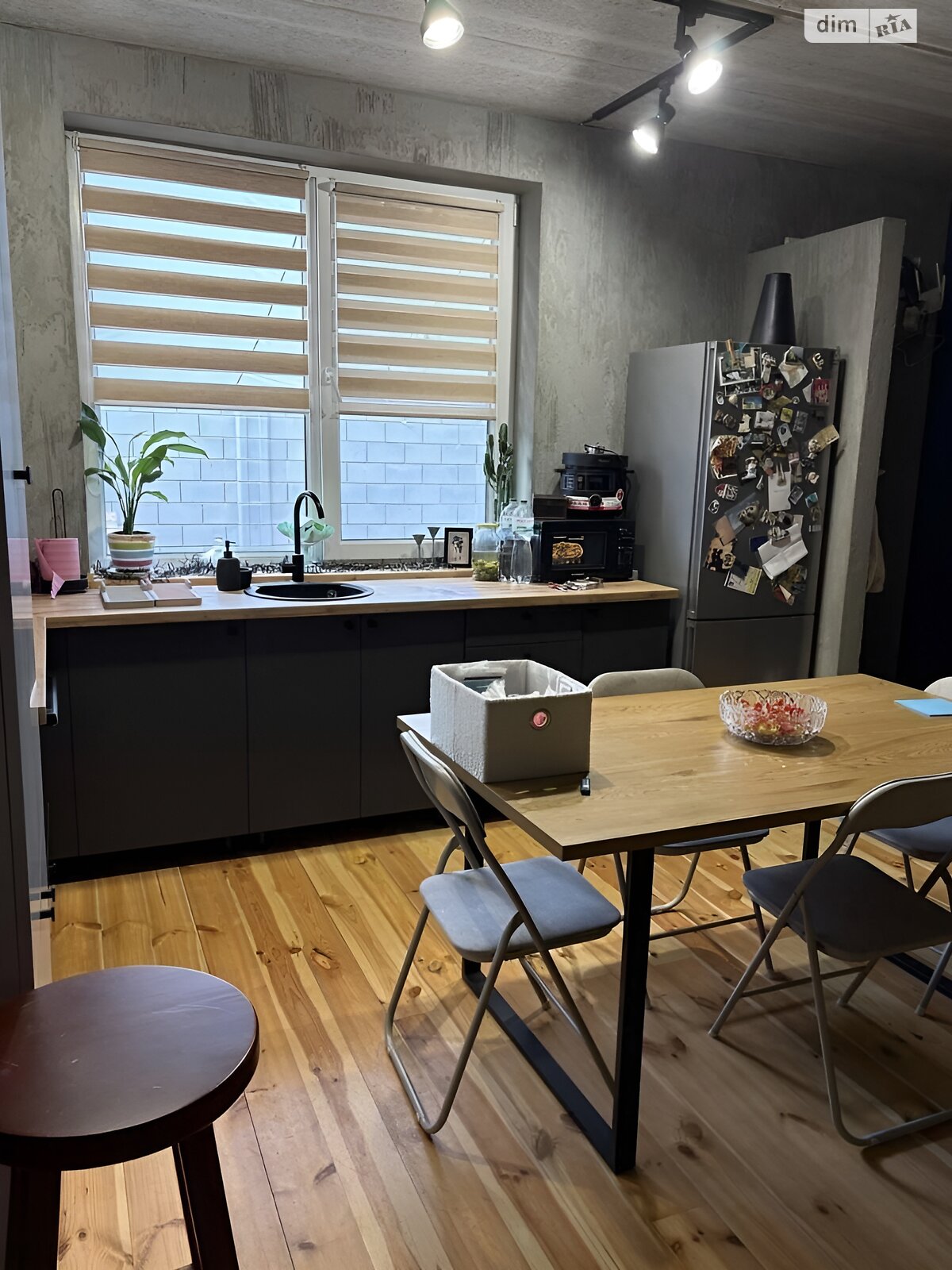 трехэтажный дом, 100 кв. м, кирпич. Продажа в Лиманке фото 1 трехэтажный дом, 100 кв. м, кирпич. Продажа в Лиманке фото 1