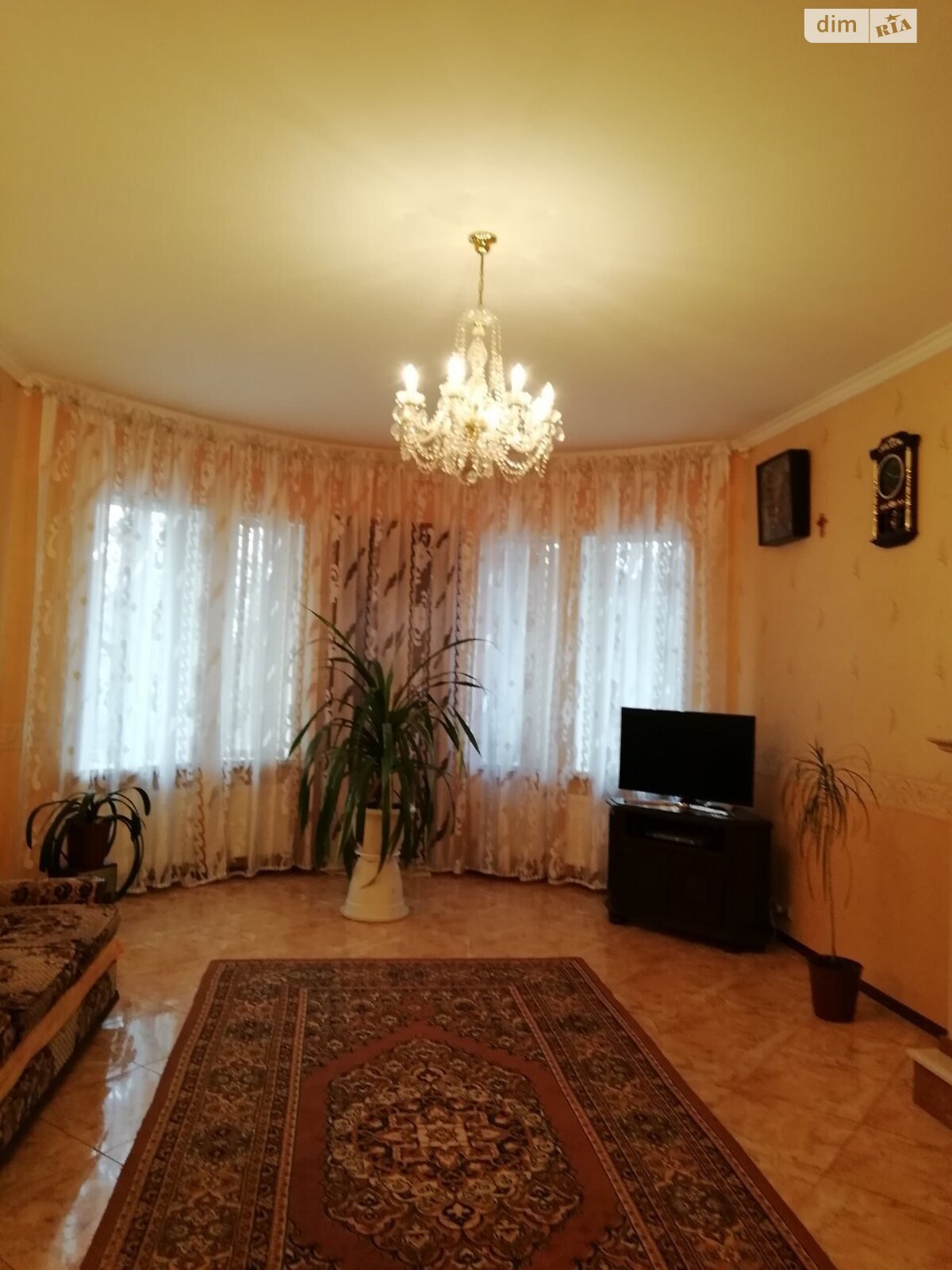 двоповерховий будинок з балконом, 500 кв. м, цегла. Продаж у Лиманці фото 1 двоповерховий будинок з балконом, 500 кв. м, цегла. Продаж у Лиманці фото 1