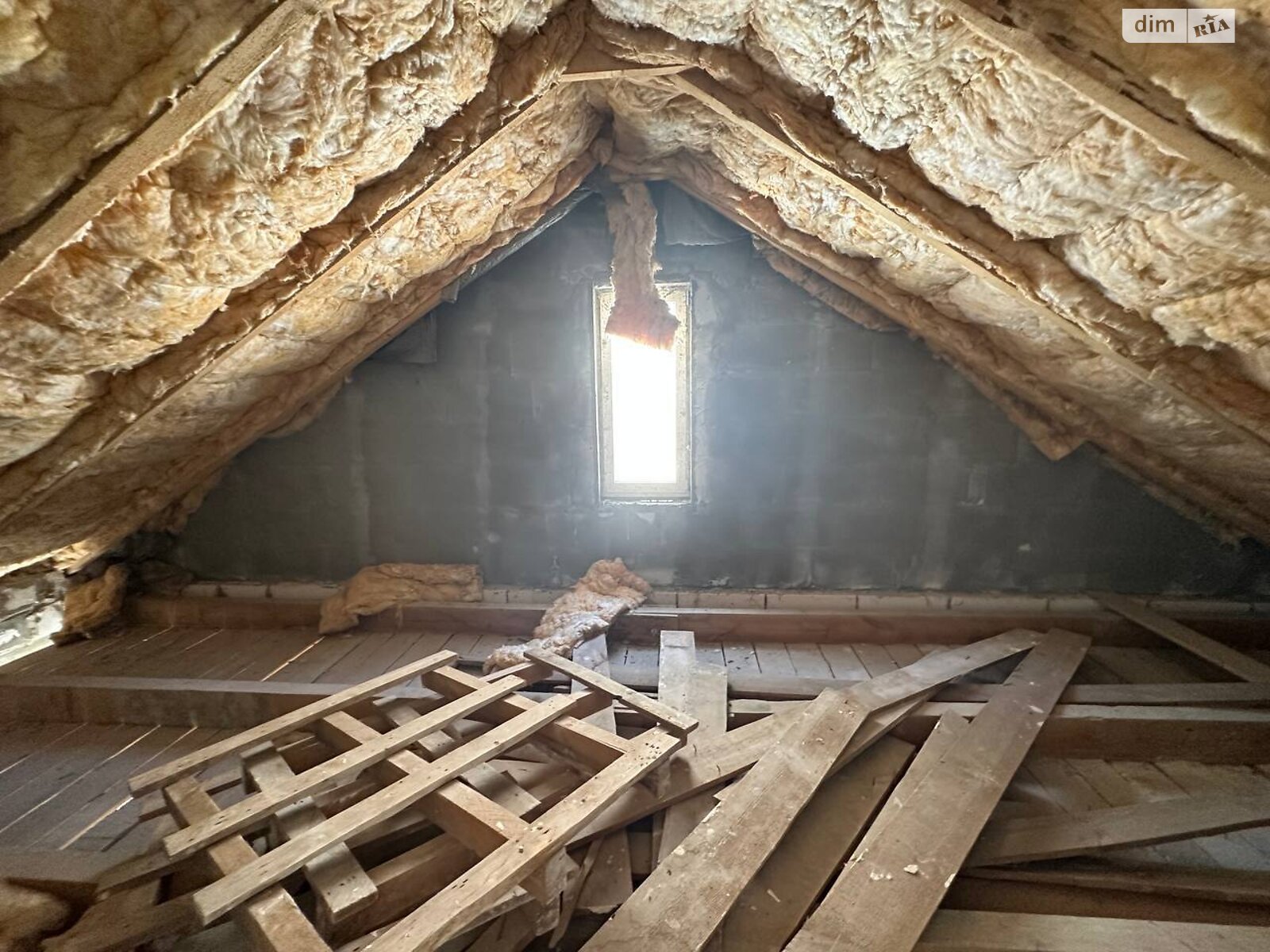 двоповерховий будинок з мансардою, 200 кв. м, пеноблок. Продаж в Лиманці, район Царське Село фото 1