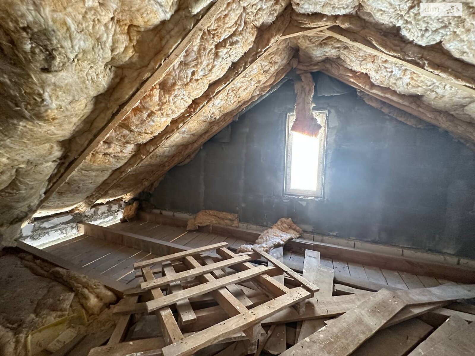 двоповерховий будинок з мансардою, 200 кв. м, пеноблок. Продаж в Лиманці, район Царське Село фото 1