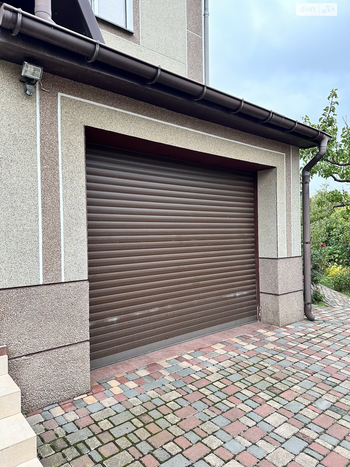 трехэтажный дом с гаражом, 300 кв. м, газобетон. Продажа в Лиманке район Царское Село фото 1 трехэтажный дом с гаражом, 300 кв. м, газобетон. Продажа в Лиманке район Царское Село фото 1