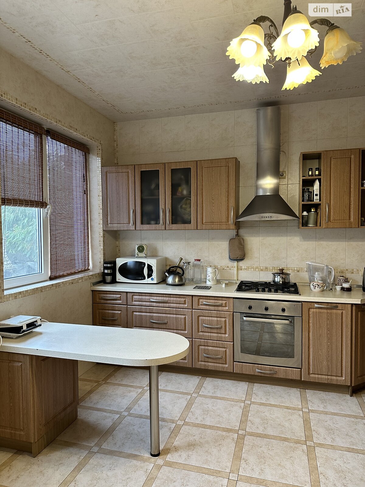 трехэтажный дом с гаражом, 300 кв. м, газобетон. Продажа в Лиманке район Царское Село фото 1 трехэтажный дом с гаражом, 300 кв. м, газобетон. Продажа в Лиманке район Царское Село фото 1