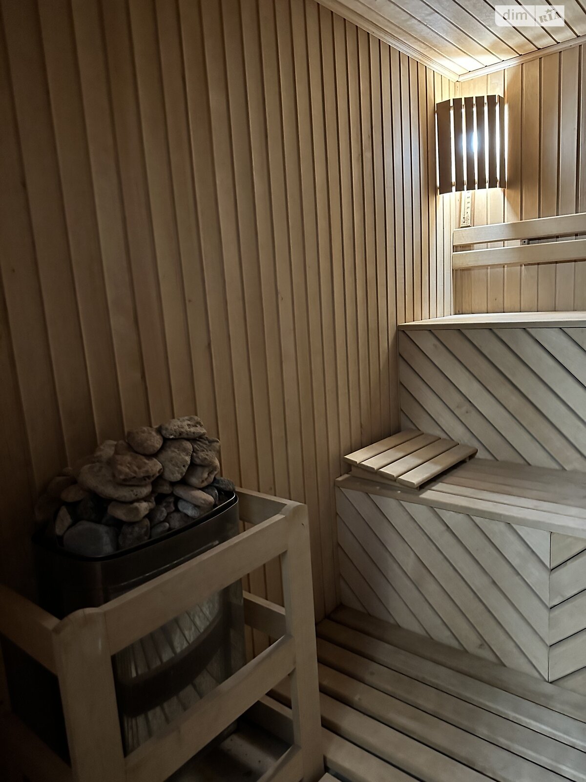 трехэтажный дом с гаражом, 300 кв. м, газобетон. Продажа в Лиманке район Царское Село фото 1 трехэтажный дом с гаражом, 300 кв. м, газобетон. Продажа в Лиманке район Царское Село фото 1