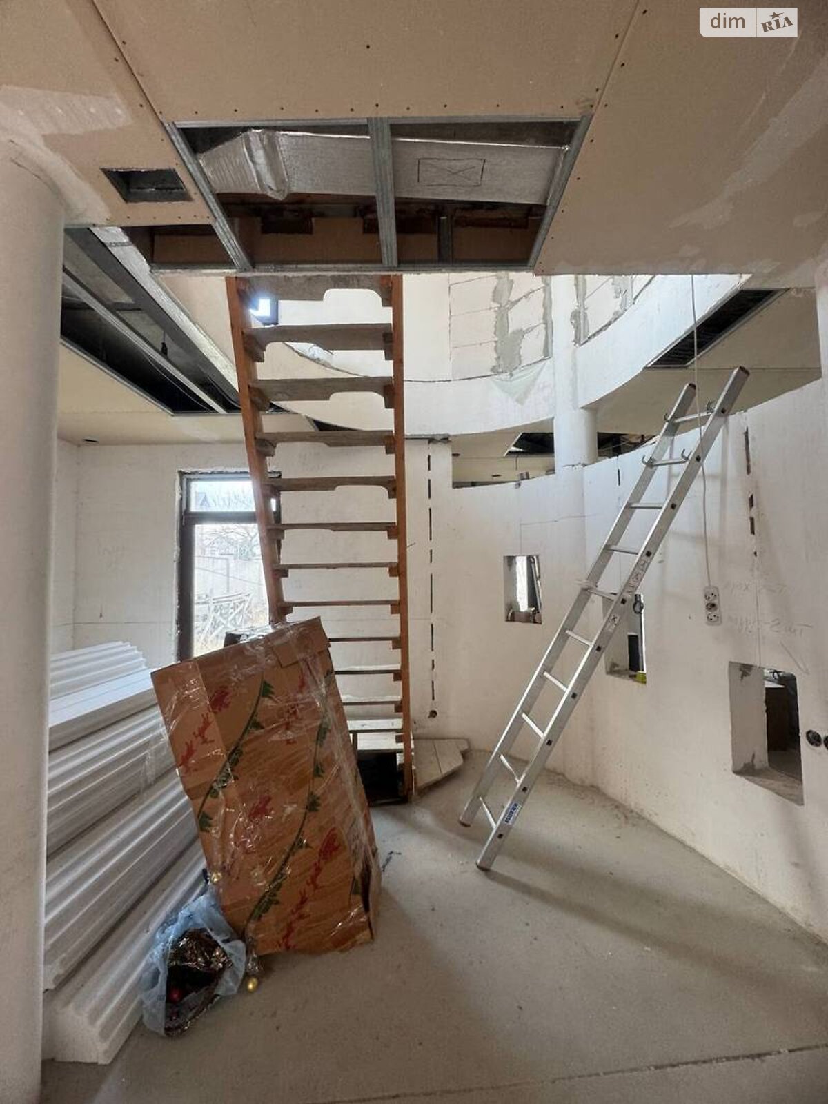 двоповерховий будинок з гаражем, 350 кв. м, цегла. Продаж у Лиманці фото 1