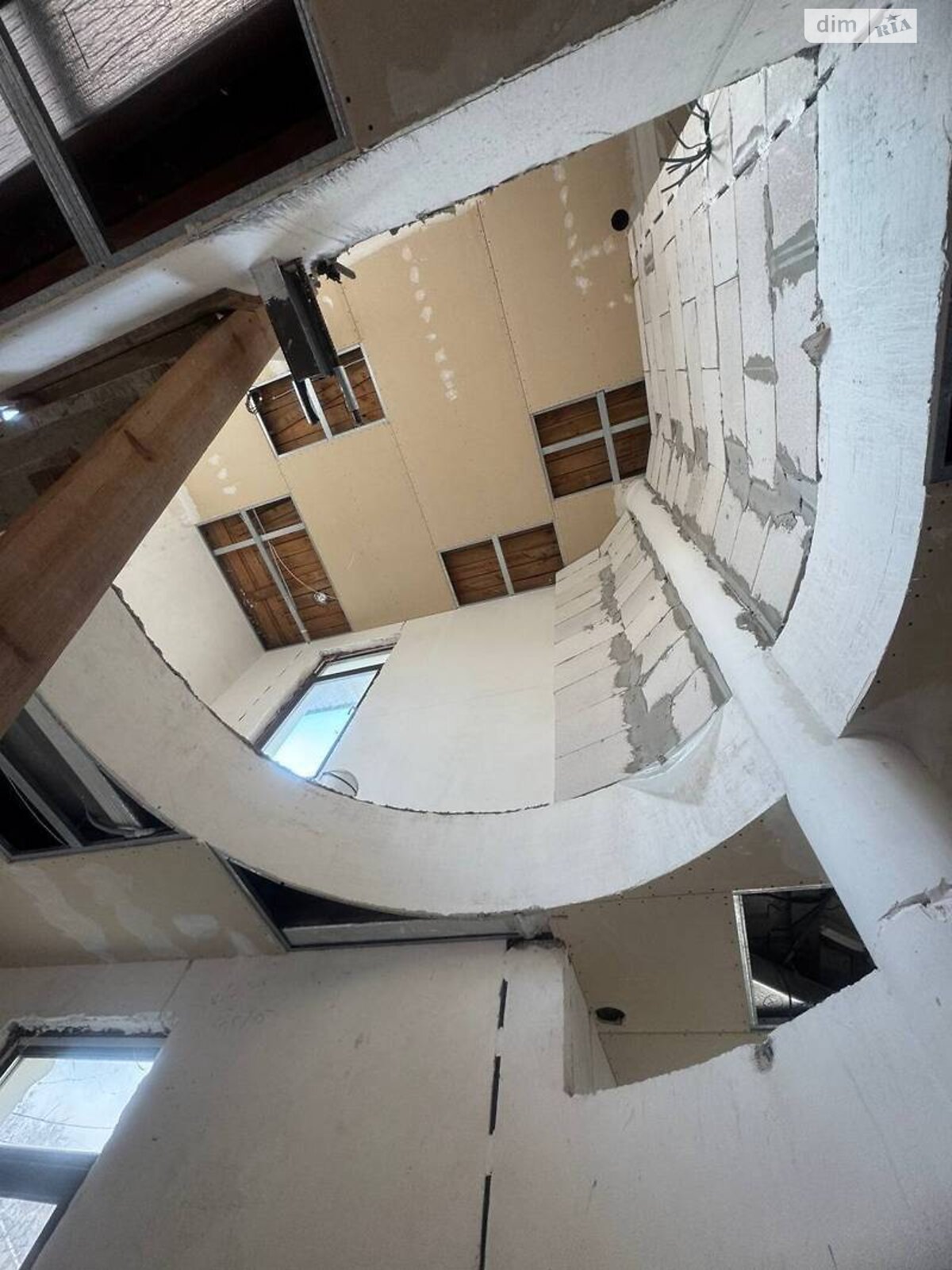 двоповерховий будинок з гаражем, 350 кв. м, цегла. Продаж у Лиманці фото 1