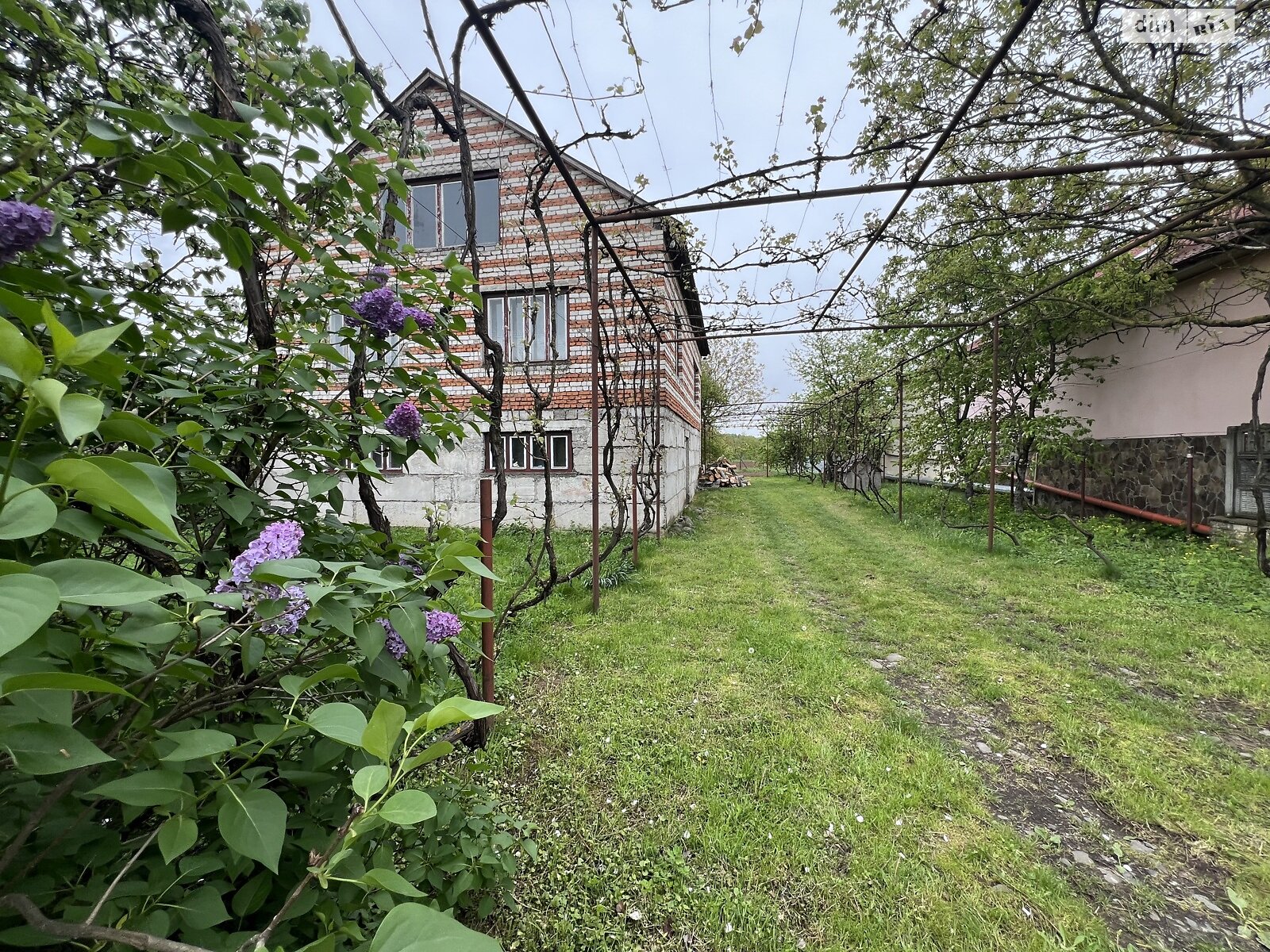 двухэтажный дом с гаражом, 152.8 кв. м, кирпич. Продажа в Линцах фото 1 двухэтажный дом с гаражом, 152.8 кв. м, кирпич. Продажа в Линцах фото 1