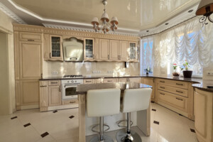 двухэтажный дом с гаражом, 440 кв. м, кирпич. Продажа в Липинах фото 2