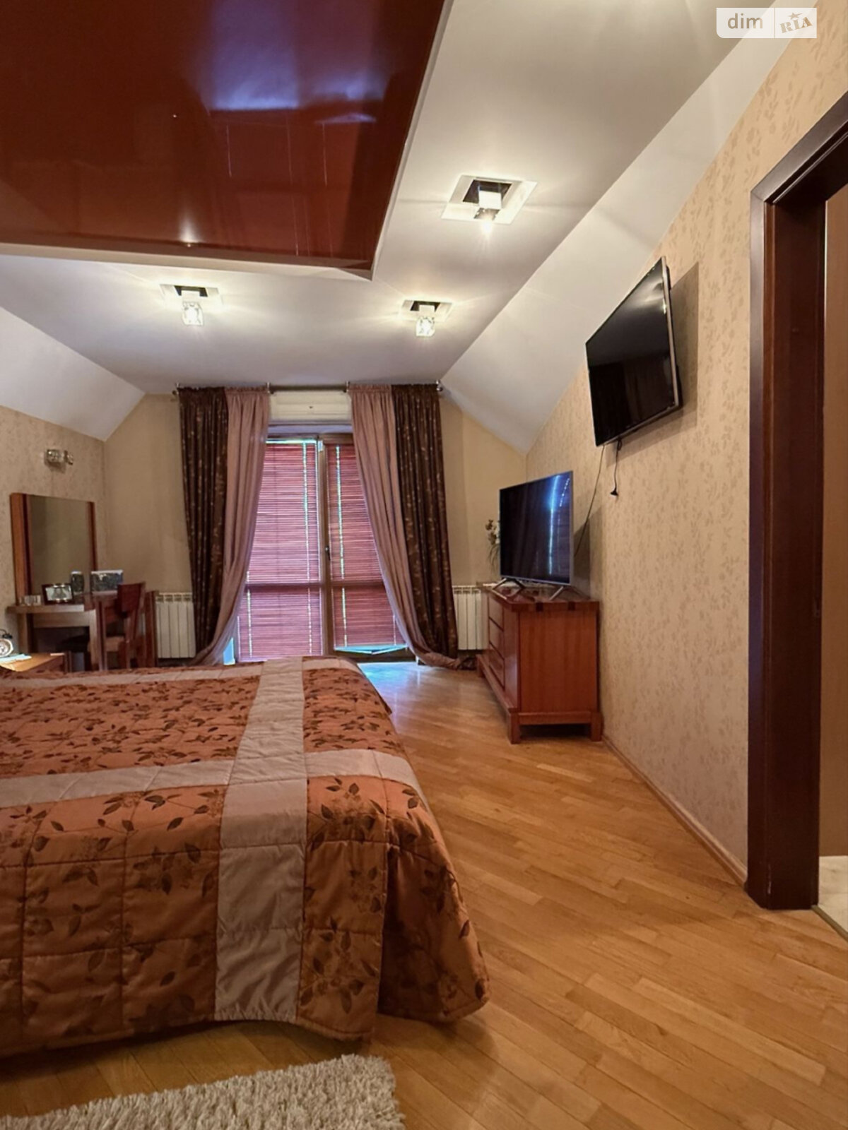 двухэтажный дом с гаражом, 251 кв. м, кирпич. Продажа в Липинах фото 1 двухэтажный дом с гаражом, 251 кв. м, кирпич. Продажа в Липинах фото 1