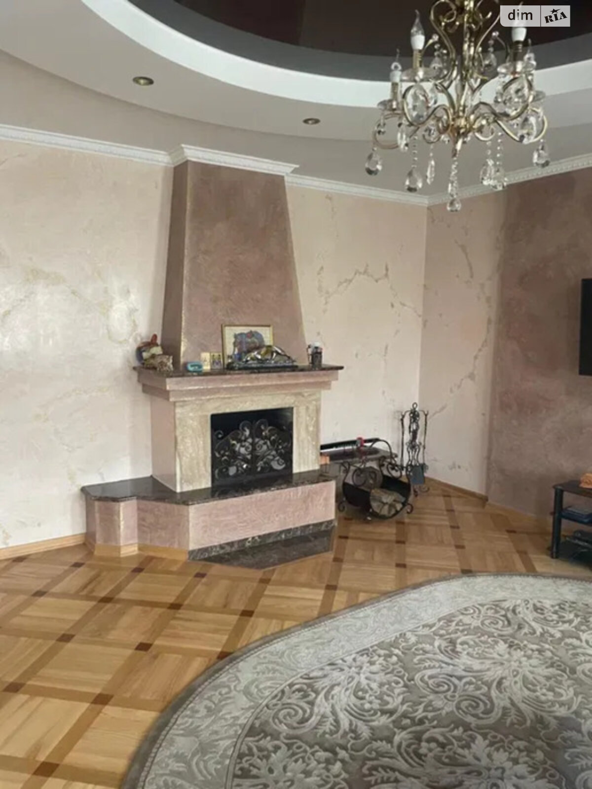 двухэтажный дом с гаражом, 271.5 кв. м, кирпич. Продажа в Липинах фото 1