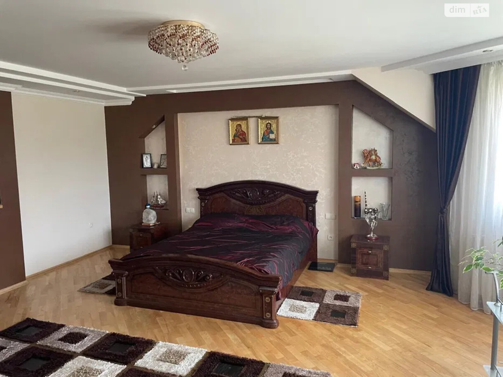 двухэтажный дом с гаражом, 271.5 кв. м, кирпич. Продажа в Липинах фото 1