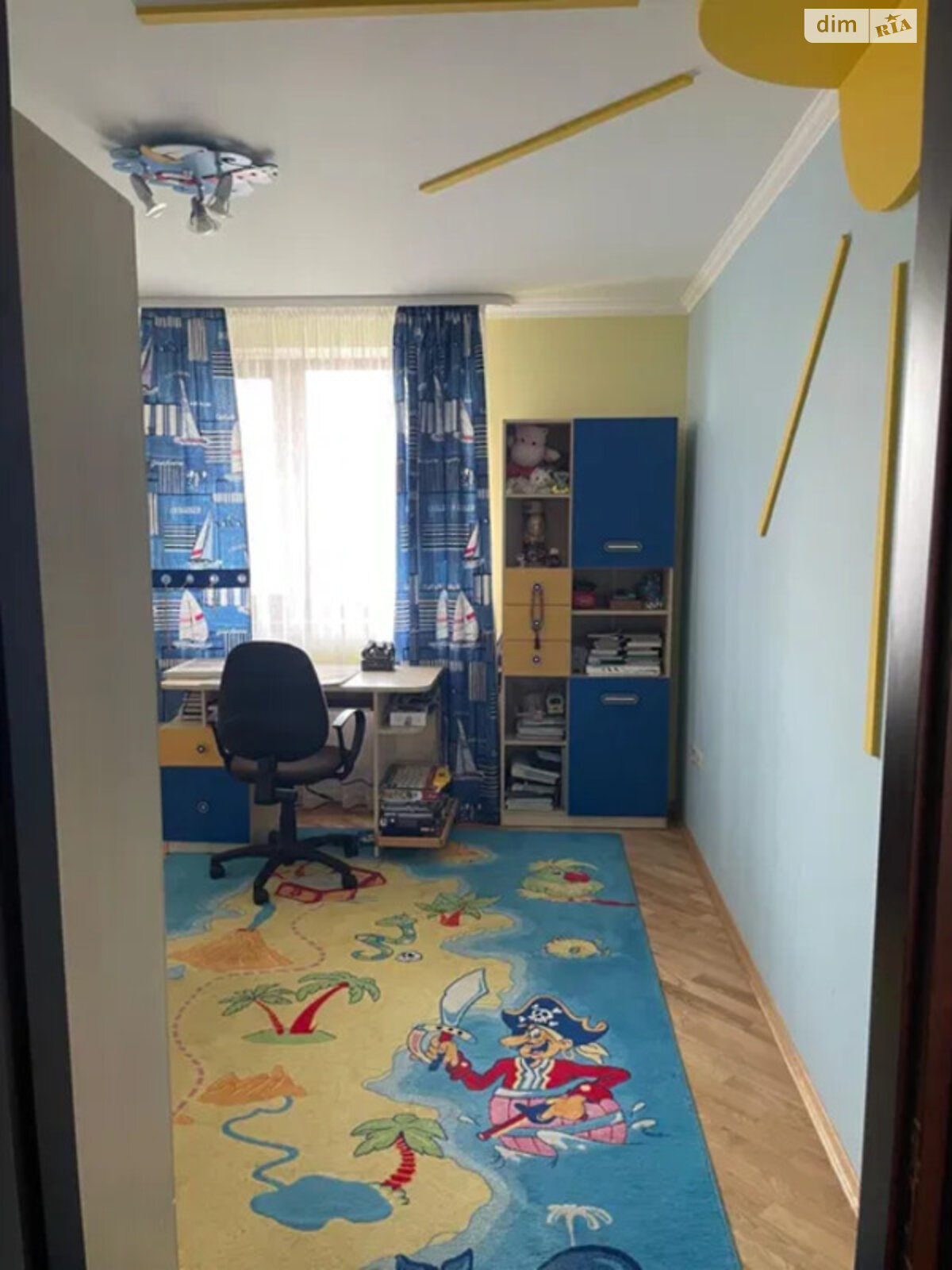 двухэтажный дом с гаражом, 271.5 кв. м, кирпич. Продажа в Липинах фото 1