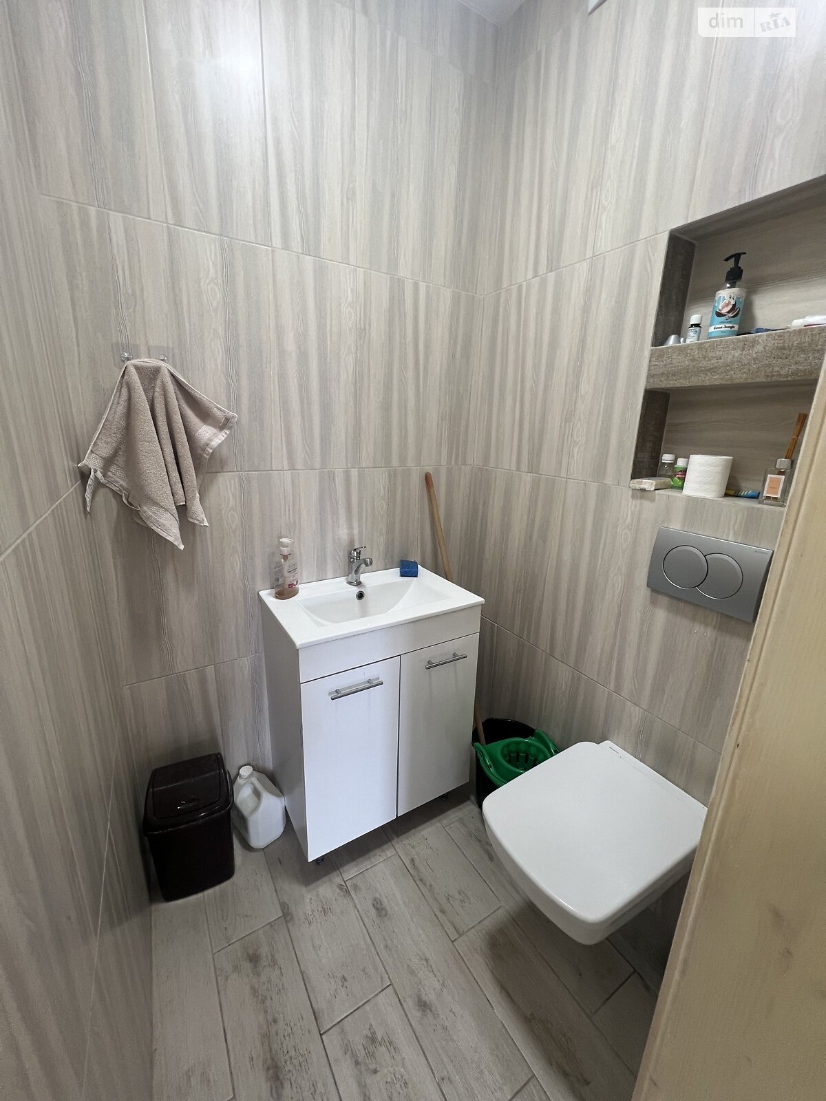 двоповерховий будинок з верандою, 90 кв. м, цегла. Продаж у Липниках фото 1 двоповерховий будинок з верандою, 90 кв. м, цегла. Продаж у Липниках фото 1