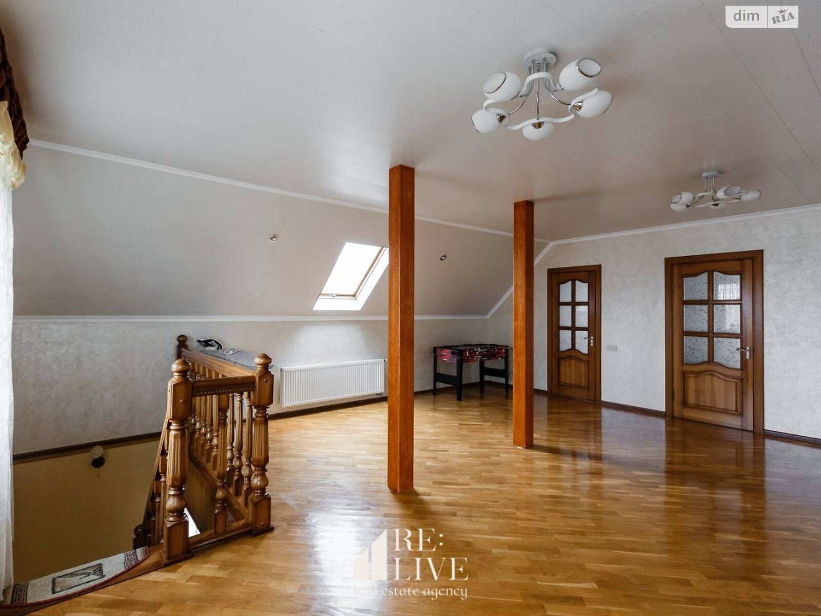 двоповерховий будинок з гаражем, 256 кв. м, цегла. Продаж у Лищі фото 1 двоповерховий будинок з гаражем, 256 кв. м, цегла. Продаж у Лищі фото 1