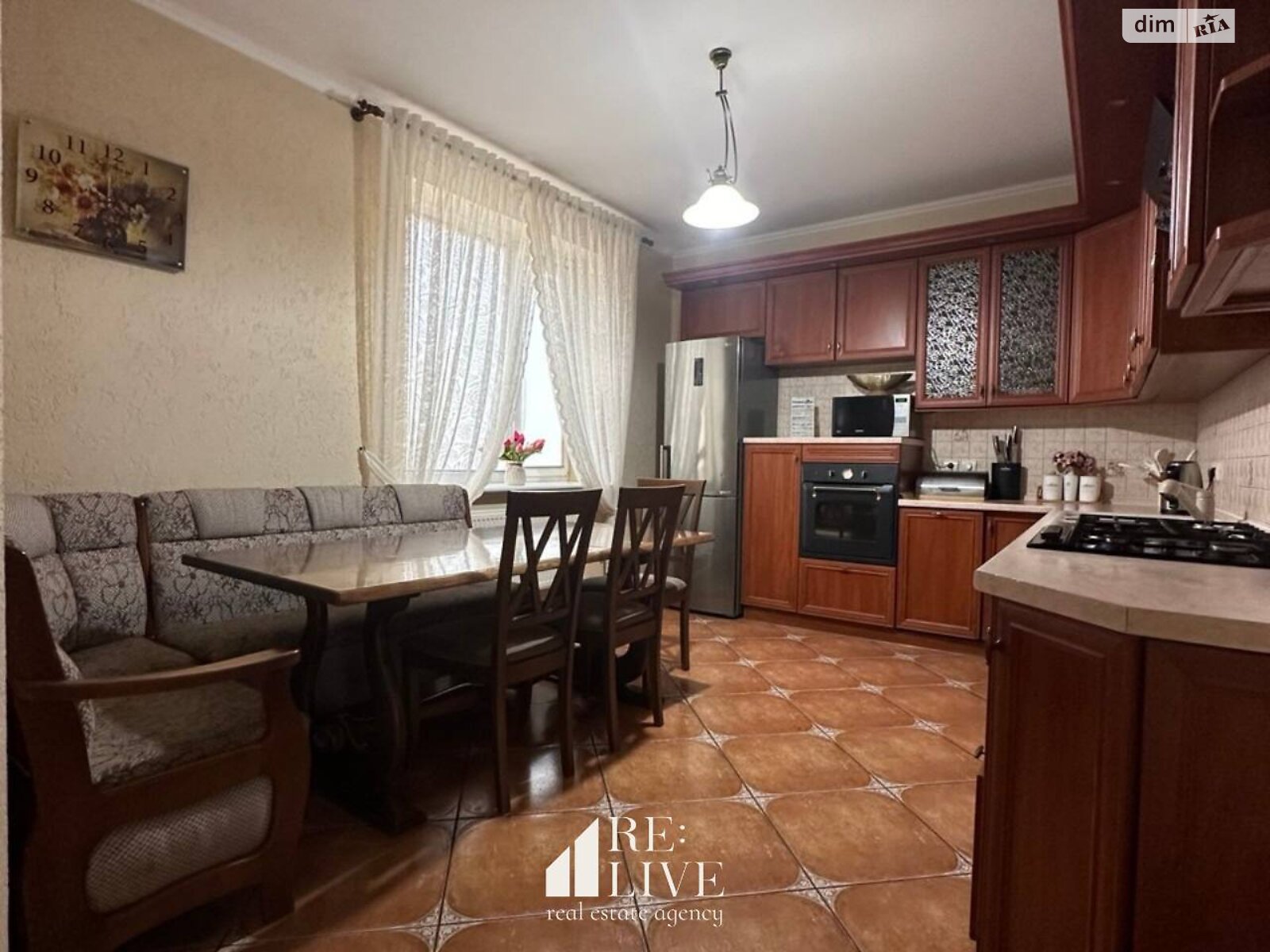 двоповерховий будинок з гаражем, 256 кв. м, цегла. Продаж у Лищі фото 1 двоповерховий будинок з гаражем, 256 кв. м, цегла. Продаж у Лищі фото 1