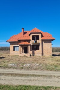 двухэтажный дом, 210 кв. м, кирпич. Продажа в Лище фото 2