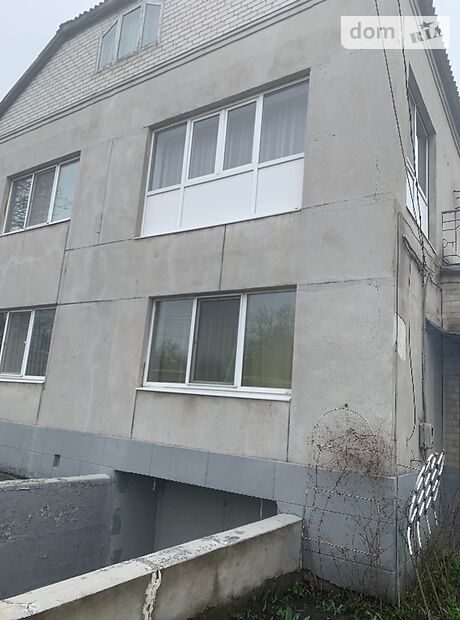 двухэтажный дом с садом, 316 кв. м, блочно-кирпичный. Продажа в Лисичанске район Лисичанск фото 1 двухэтажный дом с садом, 316 кв. м, блочно-кирпичный. Продажа в Лисичанске район Лисичанск фото 1