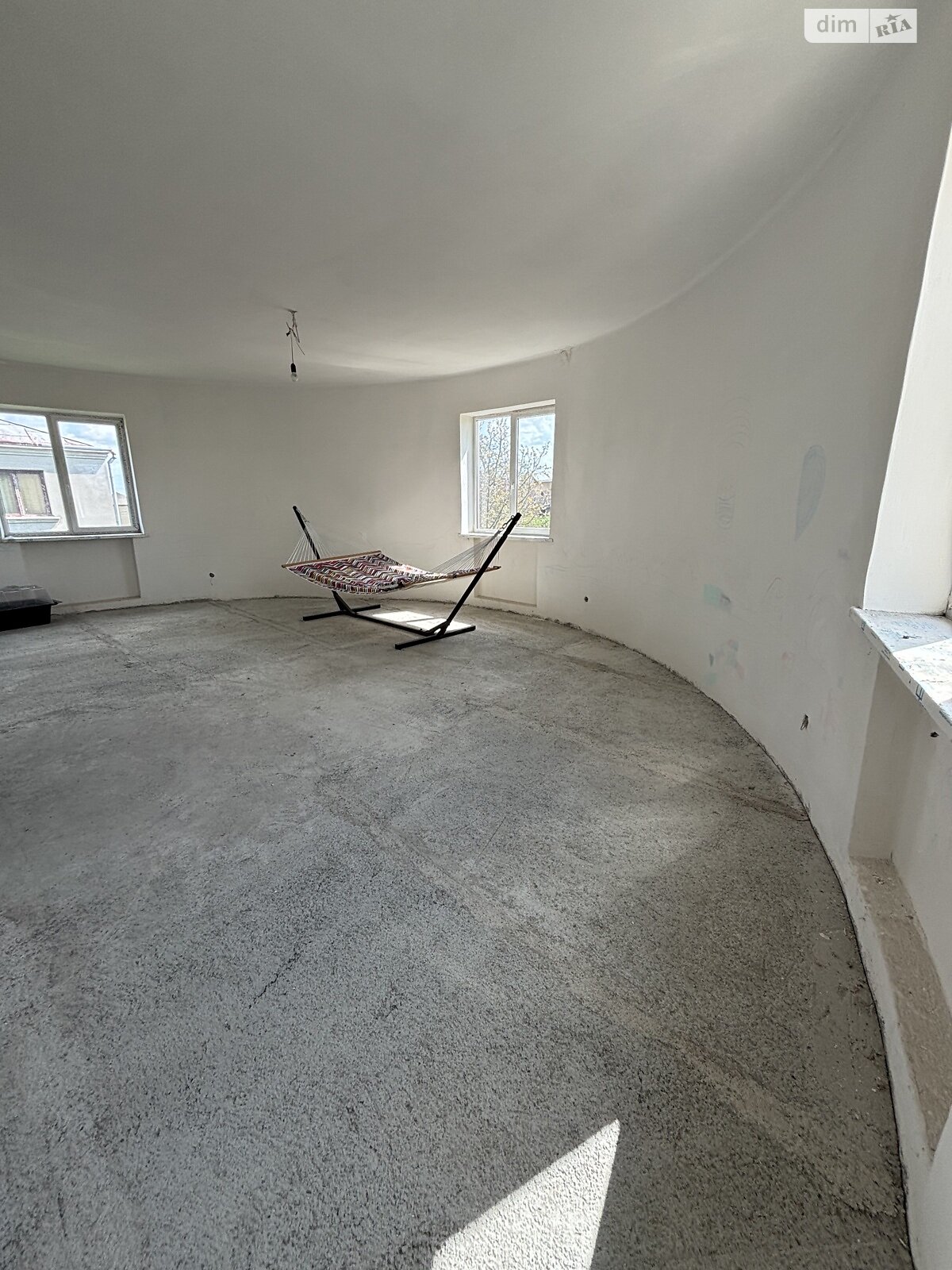 триповерховий будинок з гаражем, 492.3 кв. м, цегла. Продаж у Лисиничах фото 1 триповерховий будинок з гаражем, 492.3 кв. м, цегла. Продаж у Лисиничах фото 1