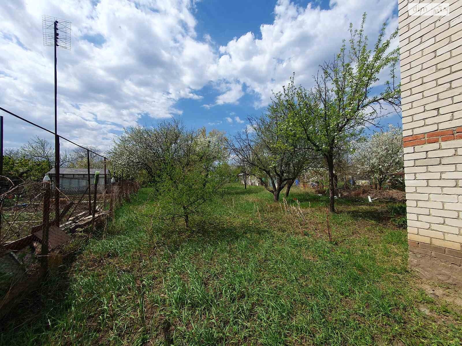триповерховий будинок з гаражем, 80 кв. м, цегла. Продаж у Лизогубівці фото 1 триповерховий будинок з гаражем, 80 кв. м, цегла. Продаж у Лизогубівці фото 1