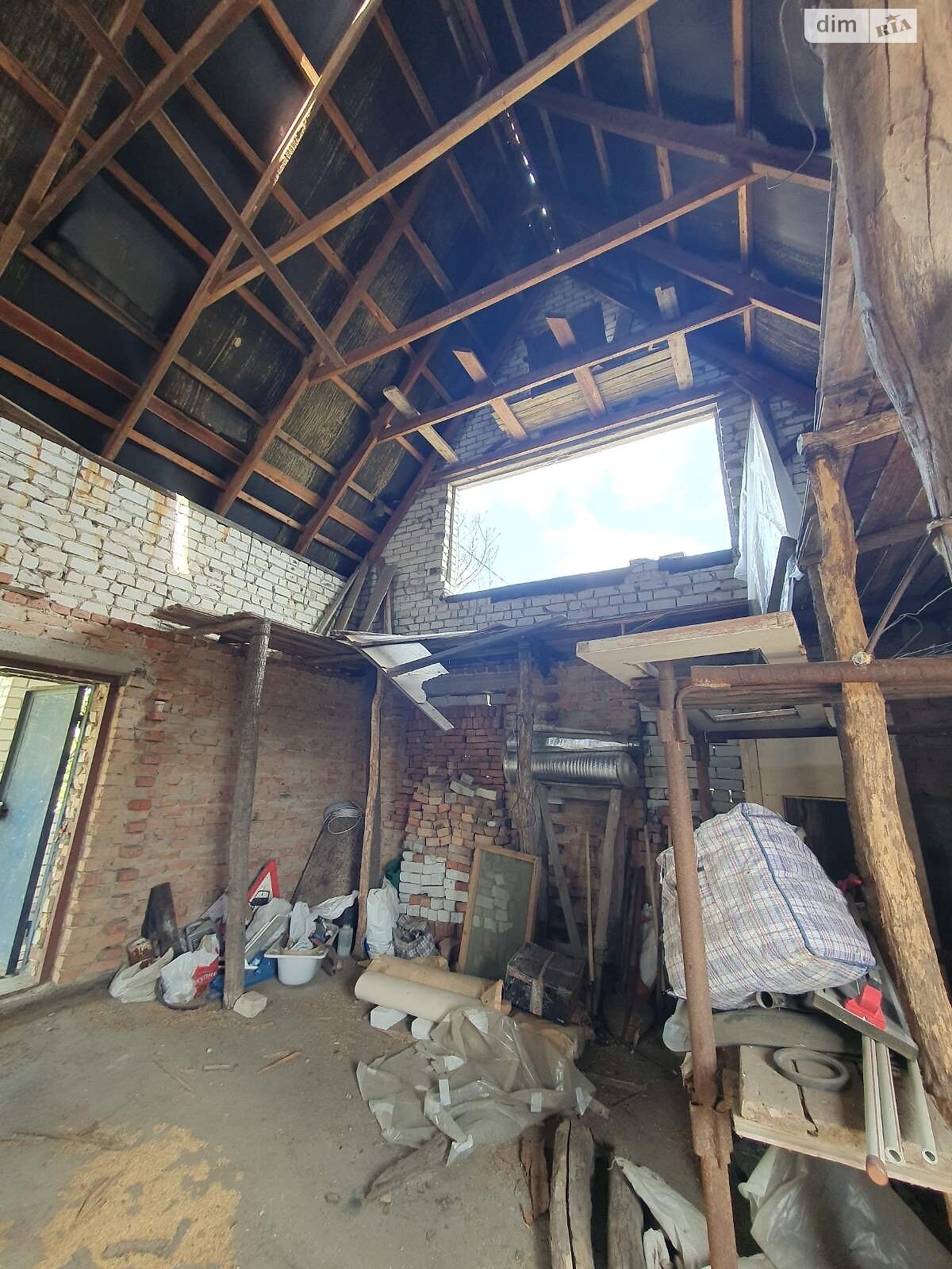 триповерховий будинок з гаражем, 80 кв. м, цегла. Продаж у Лизогубівці фото 1 триповерховий будинок з гаражем, 80 кв. м, цегла. Продаж у Лизогубівці фото 1