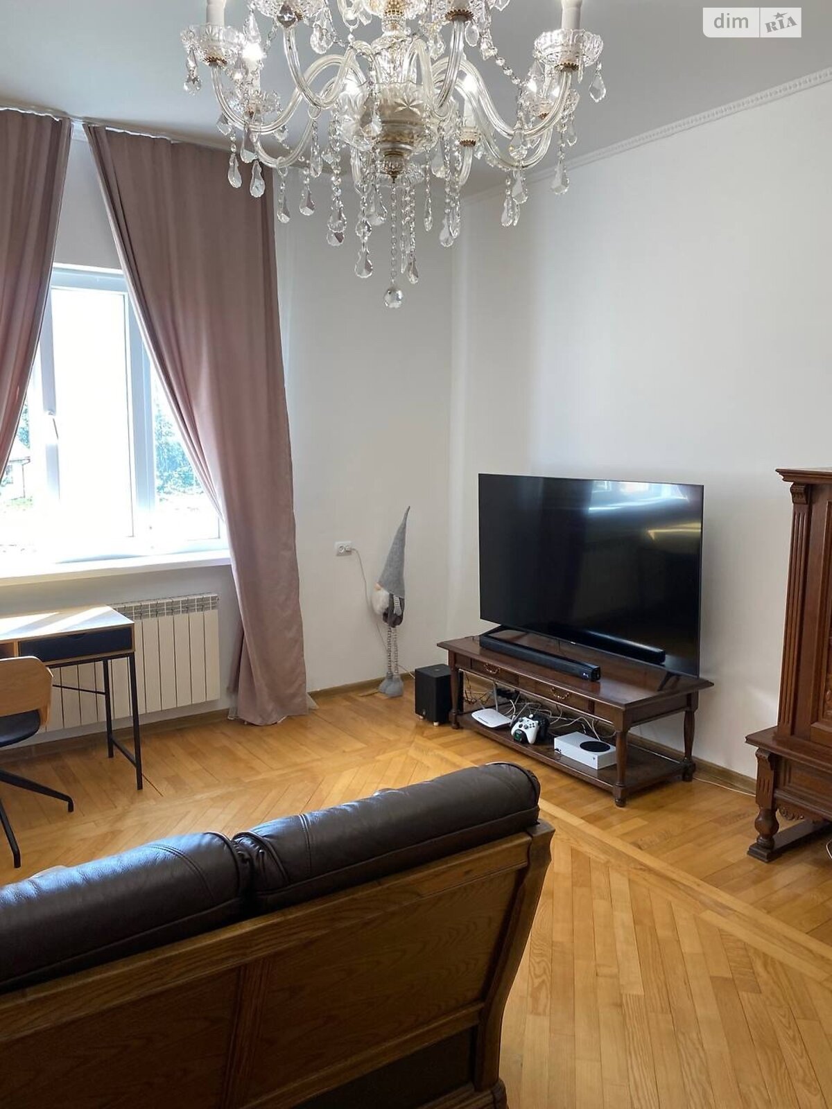 двухэтажный дом с гаражом, 212 кв. м, кирпич. Продажа в Лосинце фото 1 двухэтажный дом с гаражом, 212 кв. м, кирпич. Продажа в Лосинце фото 1