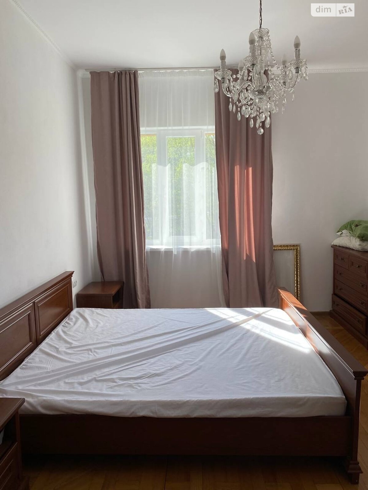 двухэтажный дом с гаражом, 212 кв. м, кирпич. Продажа в Лосинце фото 1 двухэтажный дом с гаражом, 212 кв. м, кирпич. Продажа в Лосинце фото 1