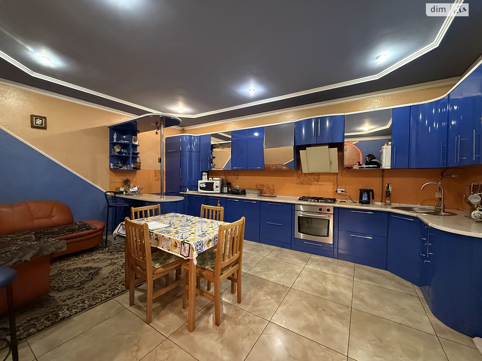 двухэтажный дом с отоплением, 160 кв. м, кирпич. Продажа в Лозовой фото 1 двухэтажный дом с отоплением, 160 кв. м, кирпич. Продажа в Лозовой фото 1
