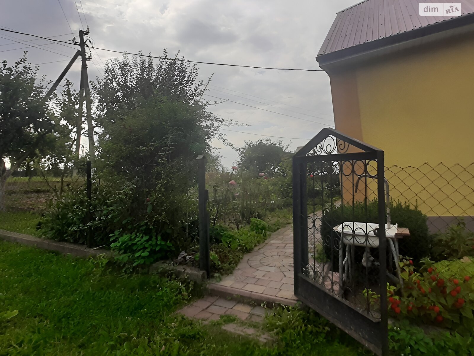 одноэтажный дом с верандой, 40 кв. м, кирпич. Продажа в Лозовой фото 1 одноэтажный дом с верандой, 40 кв. м, кирпич. Продажа в Лозовой фото 1