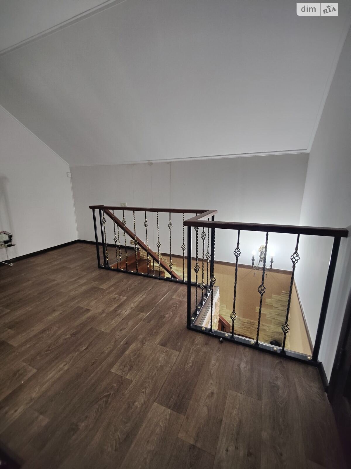 двухэтажный дом, 105.6 кв. м, кирпич. Продажа в Лозовке фото 1 двухэтажный дом, 105.6 кв. м, кирпич. Продажа в Лозовке фото 1