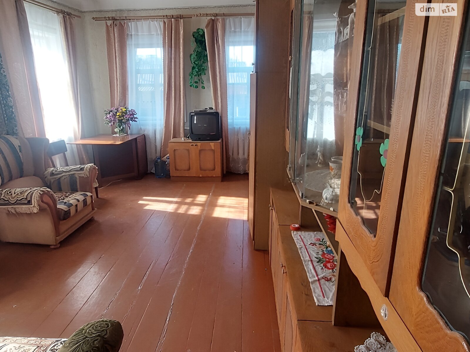 одноэтажный дом, 110 кв. м, кирпич. Продажа в Лубнах район Лубны фото 1 одноэтажный дом, 110 кв. м, кирпич. Продажа в Лубнах район Лубны фото 1