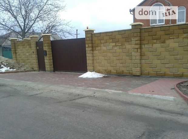 трехэтажный дом с камином, 180 кв. м, кирпич. Продажа в Луганске район Камброд фото 1 трехэтажный дом с камином, 180 кв. м, кирпич. Продажа в Луганске район Камброд фото 1