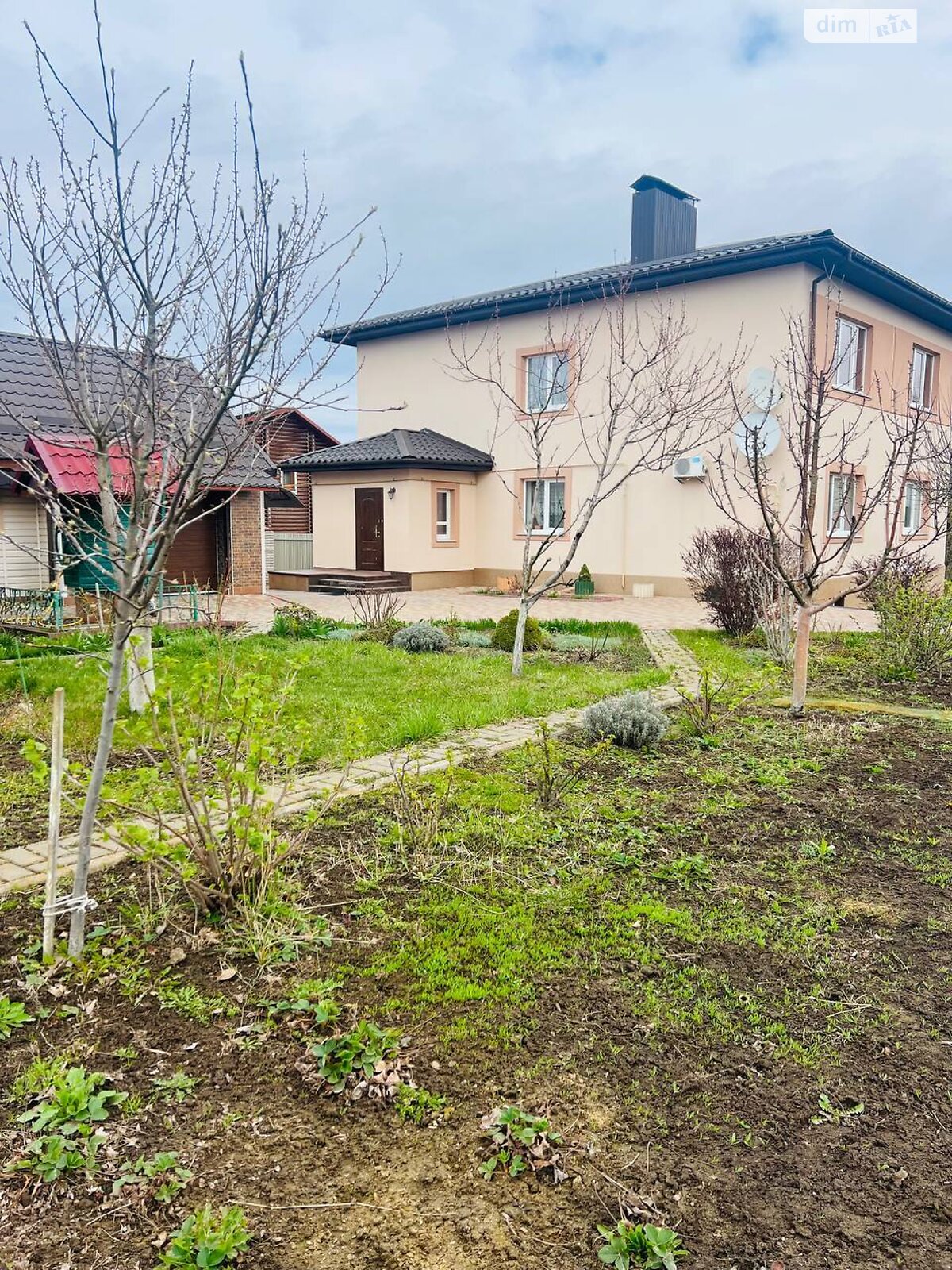 двоповерховий будинок з гаражем, 298.5 кв. м, цегла. Продаж у Луці-Мелешківській фото 1 двоповерховий будинок з гаражем, 298.5 кв. м, цегла. Продаж у Луці-Мелешківській фото 1