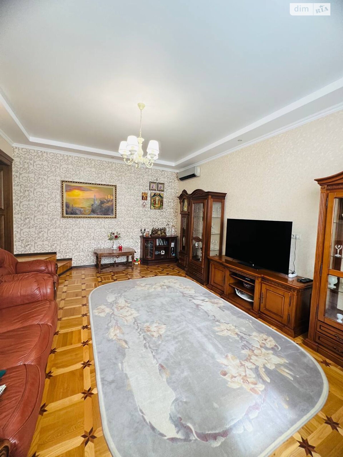 двоповерховий будинок з гаражем, 298.5 кв. м, цегла. Продаж у Луці-Мелешківській фото 1 двоповерховий будинок з гаражем, 298.5 кв. м, цегла. Продаж у Луці-Мелешківській фото 1