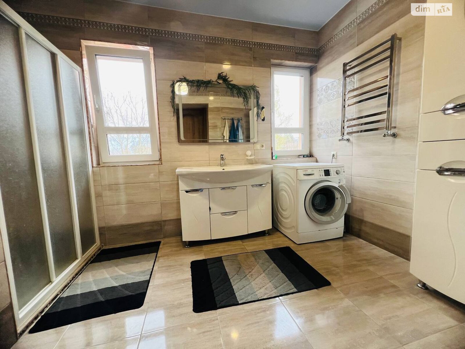 двоповерховий будинок з гаражем, 298.5 кв. м, цегла. Продаж у Луці-Мелешківській фото 1 двоповерховий будинок з гаражем, 298.5 кв. м, цегла. Продаж у Луці-Мелешківській фото 1