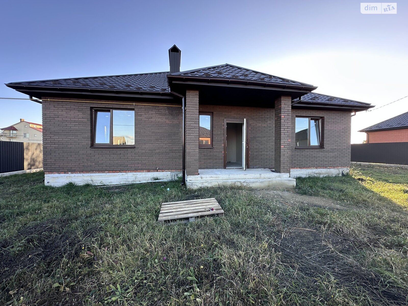 одноповерховий будинок, 105 кв. м, кирпич. Продаж у Луці-Мелешківській фото 1 одноповерховий будинок, 105 кв. м, кирпич. Продаж у Луці-Мелешківській фото 1