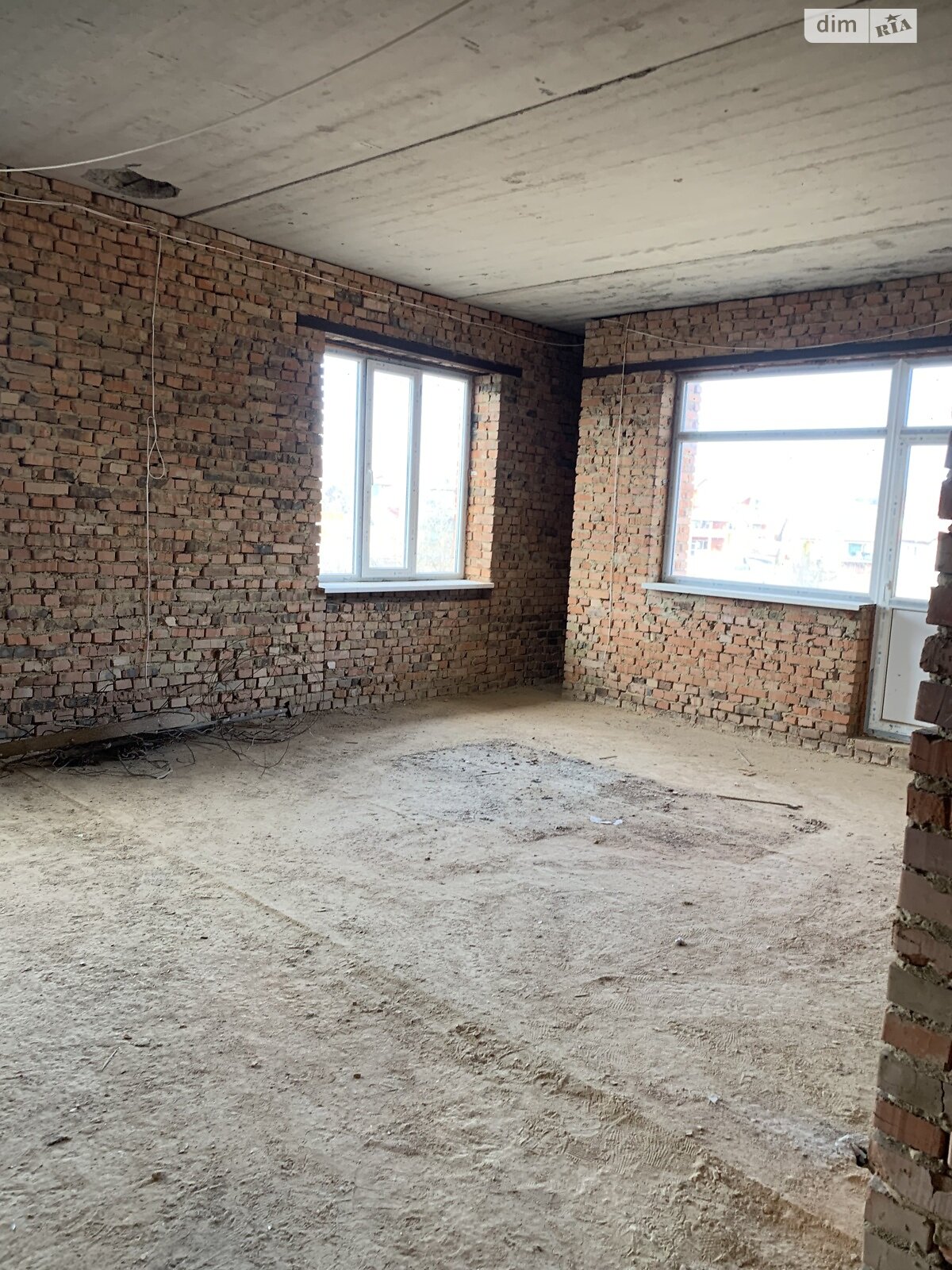 триповерховий будинок, 360 кв. м, кирпич. Продаж у Луці-Мелешківській фото 1 триповерховий будинок, 360 кв. м, кирпич. Продаж у Луці-Мелешківській фото 1