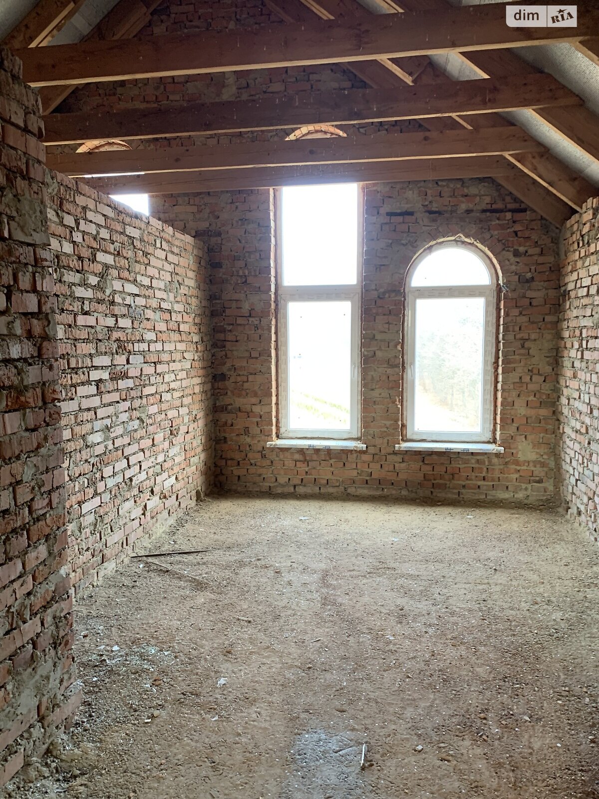 триповерховий будинок, 360 кв. м, кирпич. Продаж у Луці-Мелешківській фото 1 триповерховий будинок, 360 кв. м, кирпич. Продаж у Луці-Мелешківській фото 1