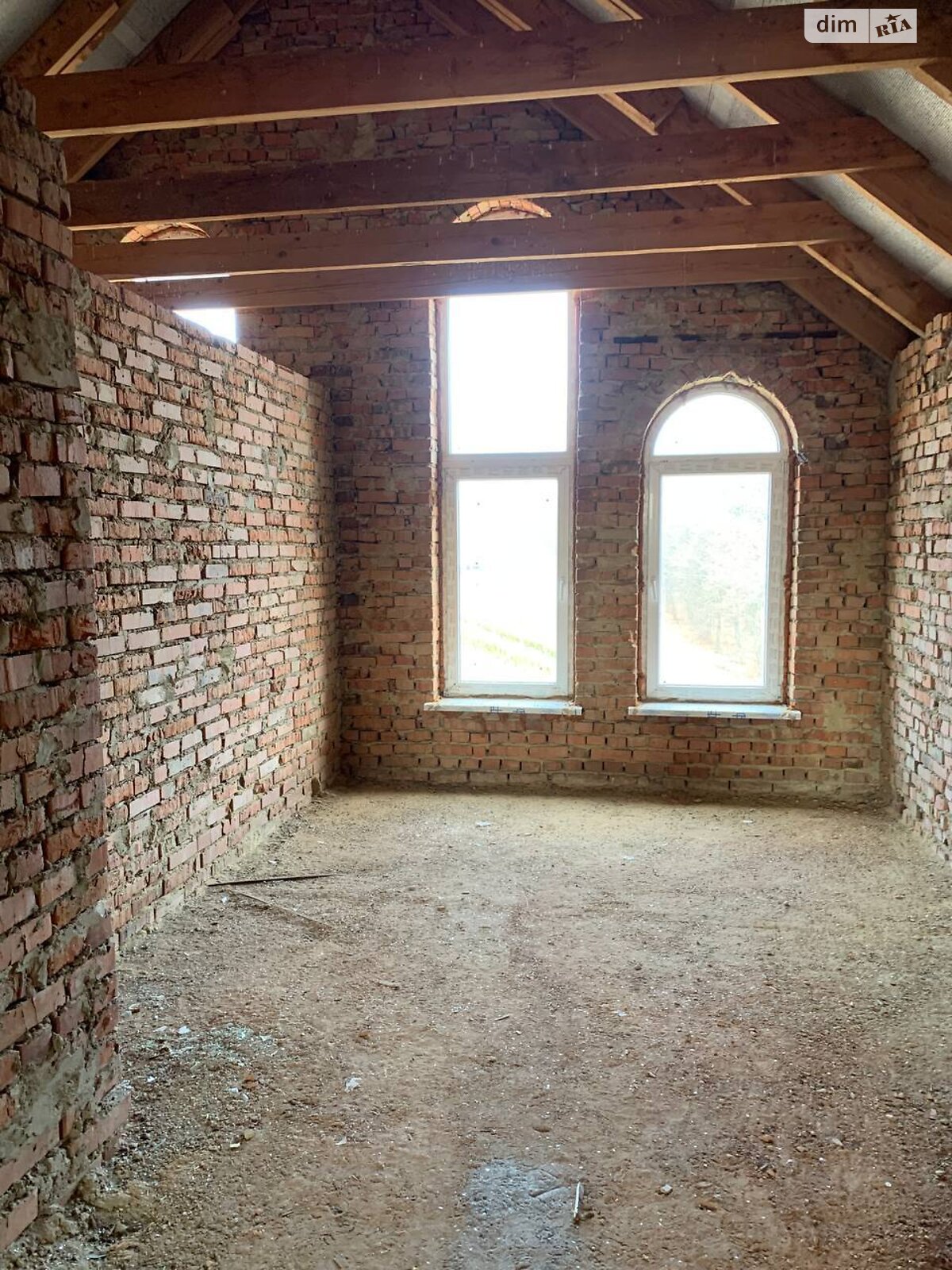 триповерховий будинок, 360 кв. м, цегла. Продаж у Луці-Мелешківській фото 1 триповерховий будинок, 360 кв. м, цегла. Продаж у Луці-Мелешківській фото 1