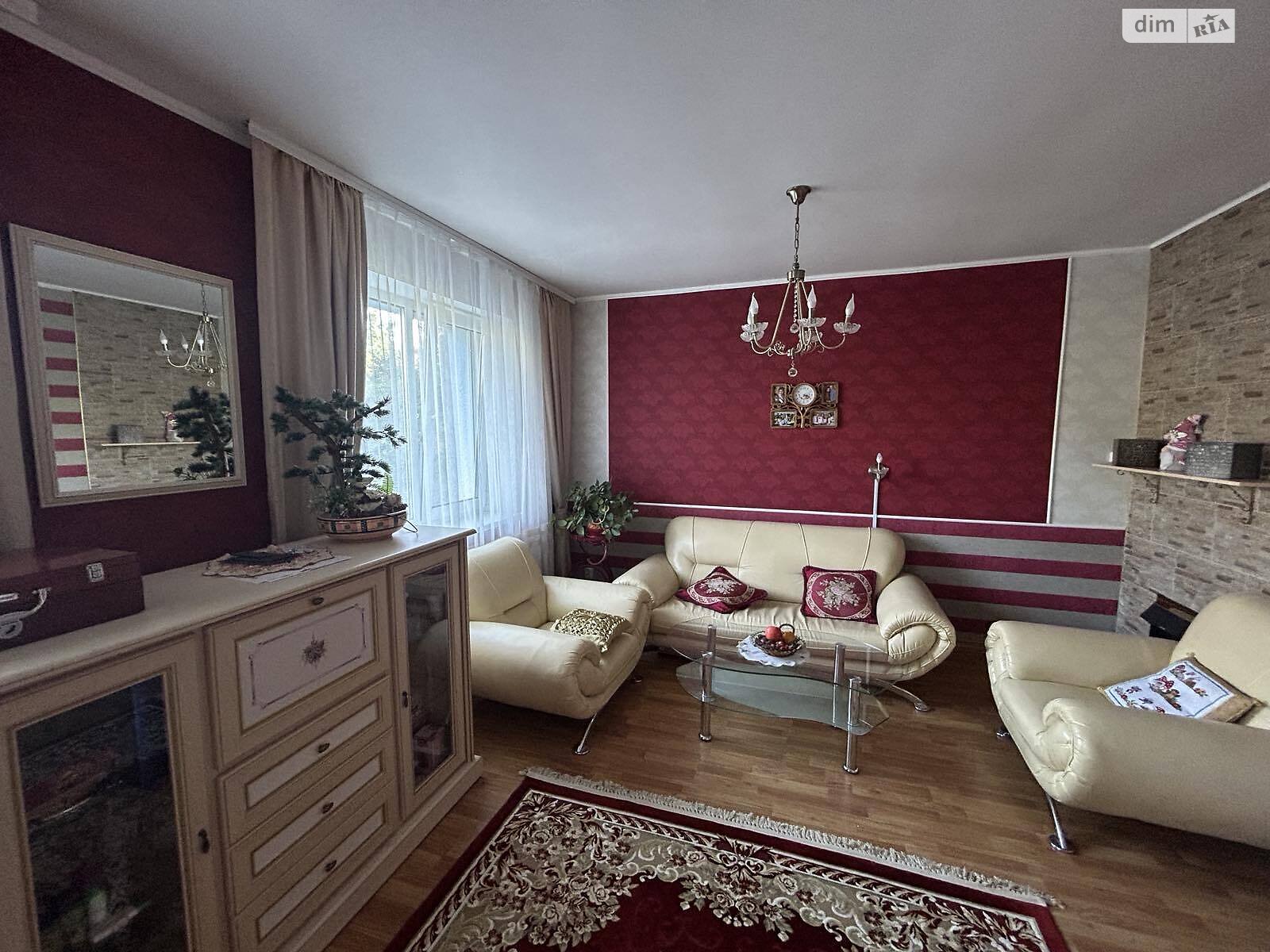триповерховий будинок з опаленням, 200 кв. м, цегла. Продаж у Луці-Мелешківській фото 1 триповерховий будинок з опаленням, 200 кв. м, цегла. Продаж у Луці-Мелешківській фото 1