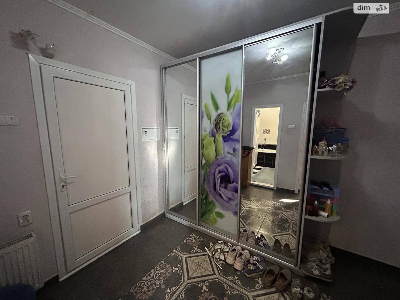 триповерховий будинок з опаленням, 200 кв. м, цегла. Продаж у Луці-Мелешківській фото 1 триповерховий будинок з опаленням, 200 кв. м, цегла. Продаж у Луці-Мелешківській фото 1