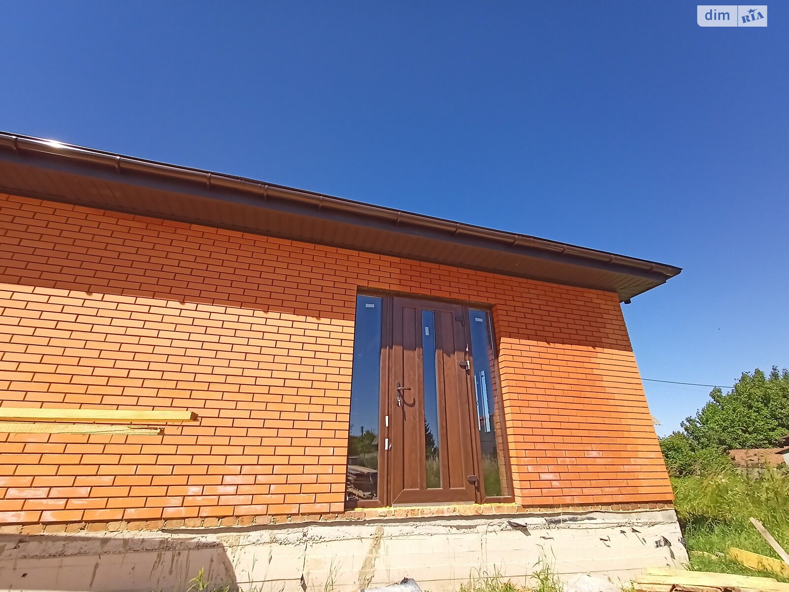 одноповерховий будинок з гаражем, 95 кв. м, цегла. Продаж у Луці-Мелешківській фото 1 одноповерховий будинок з гаражем, 95 кв. м, цегла. Продаж у Луці-Мелешківській фото 1