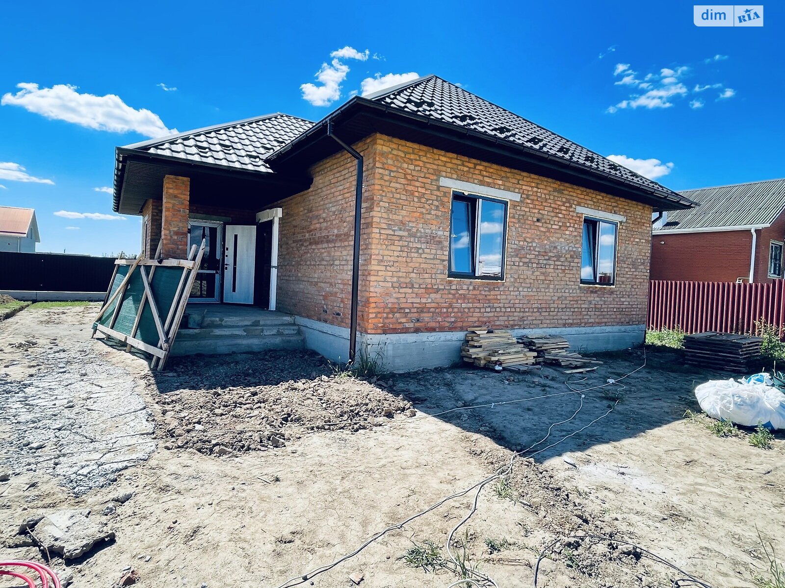одноповерховий будинок, 95 кв. м, цегла. Продаж у Луці-Мелешківській фото 1 одноповерховий будинок, 95 кв. м, цегла. Продаж у Луці-Мелешківській фото 1