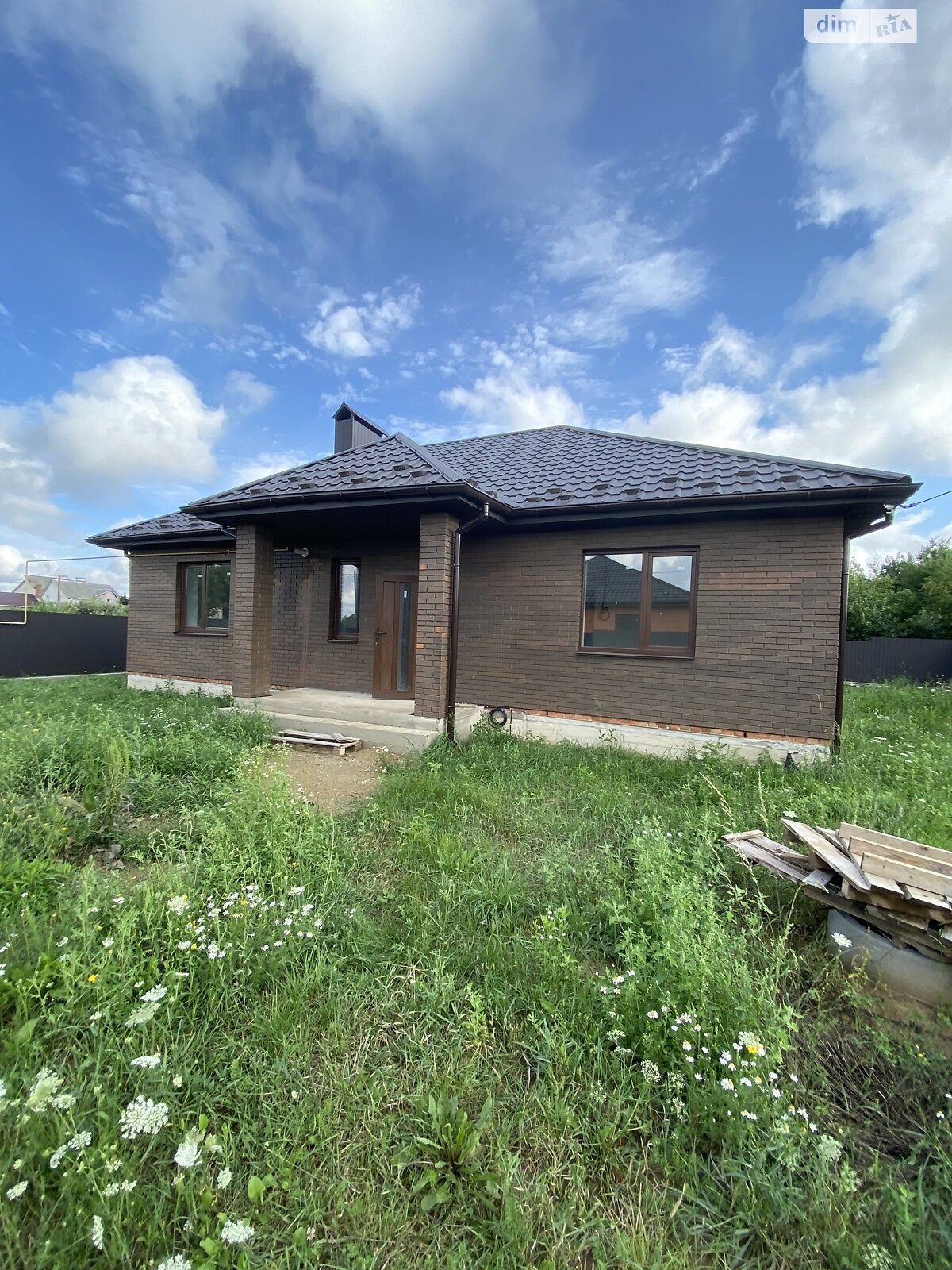 одноповерховий будинок з верандою, 98 кв. м, цегла. Продаж у Луці-Мелешківській фото 1 одноповерховий будинок з верандою, 98 кв. м, цегла. Продаж у Луці-Мелешківській фото 1