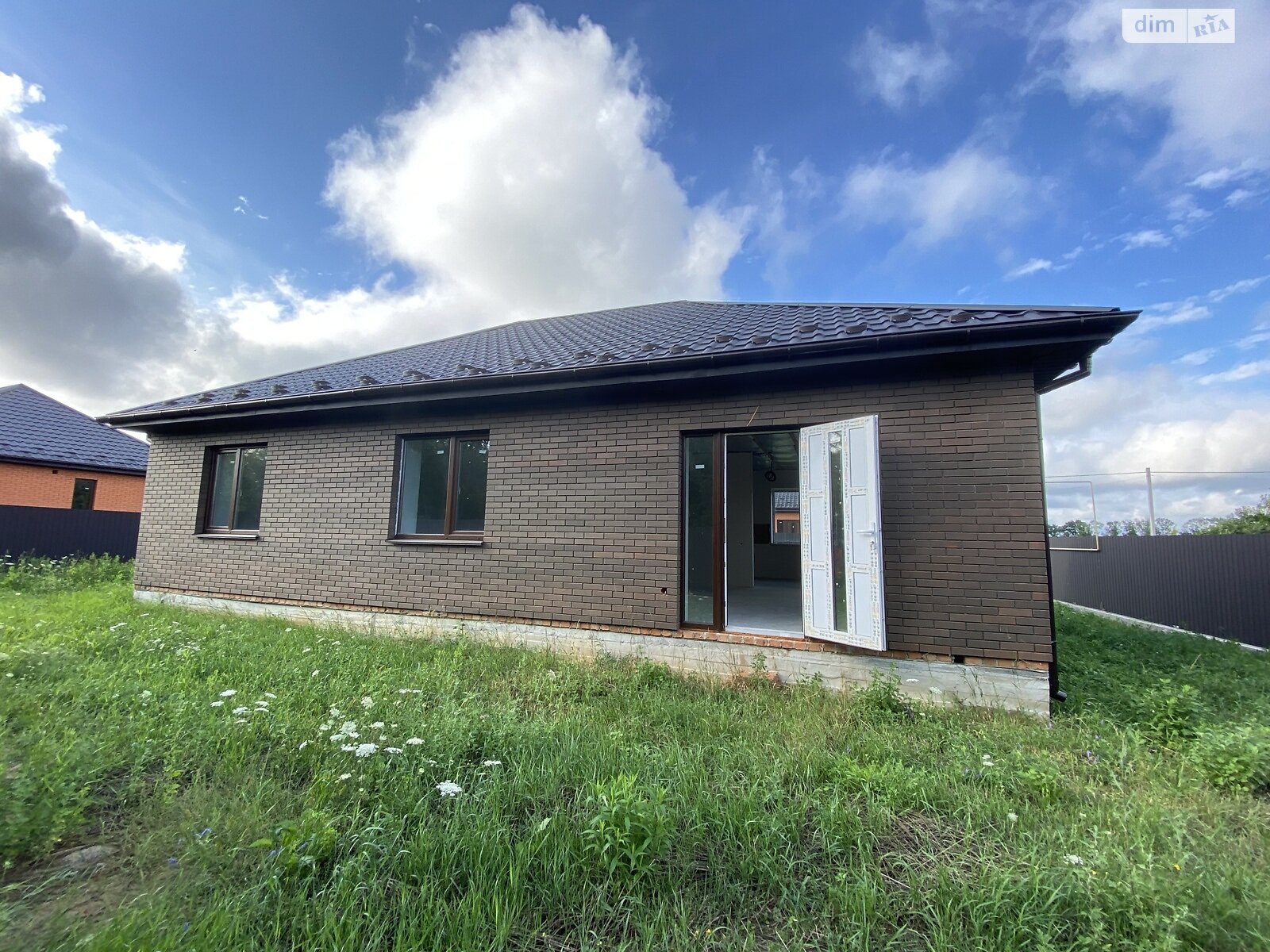 одноповерховий будинок з верандою, 98 кв. м, цегла. Продаж у Луці-Мелешківській фото 1 одноповерховий будинок з верандою, 98 кв. м, цегла. Продаж у Луці-Мелешківській фото 1