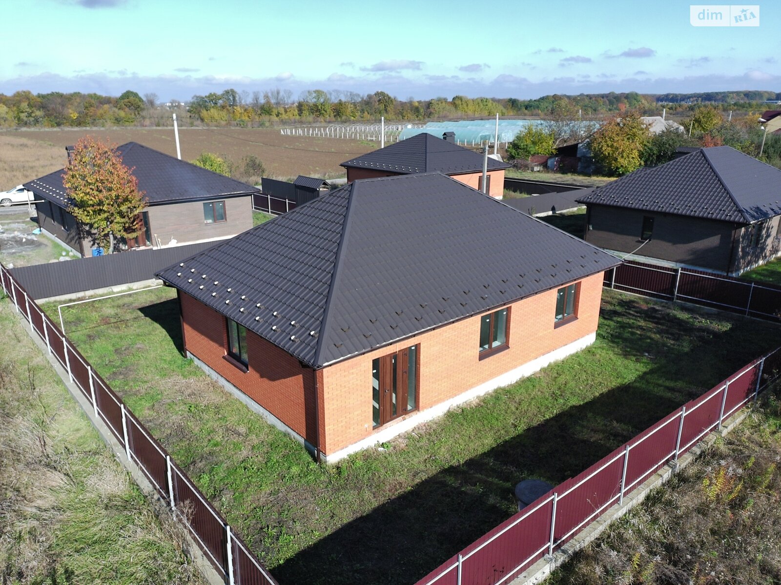 одноповерховий будинок з опаленням, 98 кв. м, цегла. Продаж у Луці-Мелешківській фото 1 одноповерховий будинок з опаленням, 98 кв. м, цегла. Продаж у Луці-Мелешківській фото 1