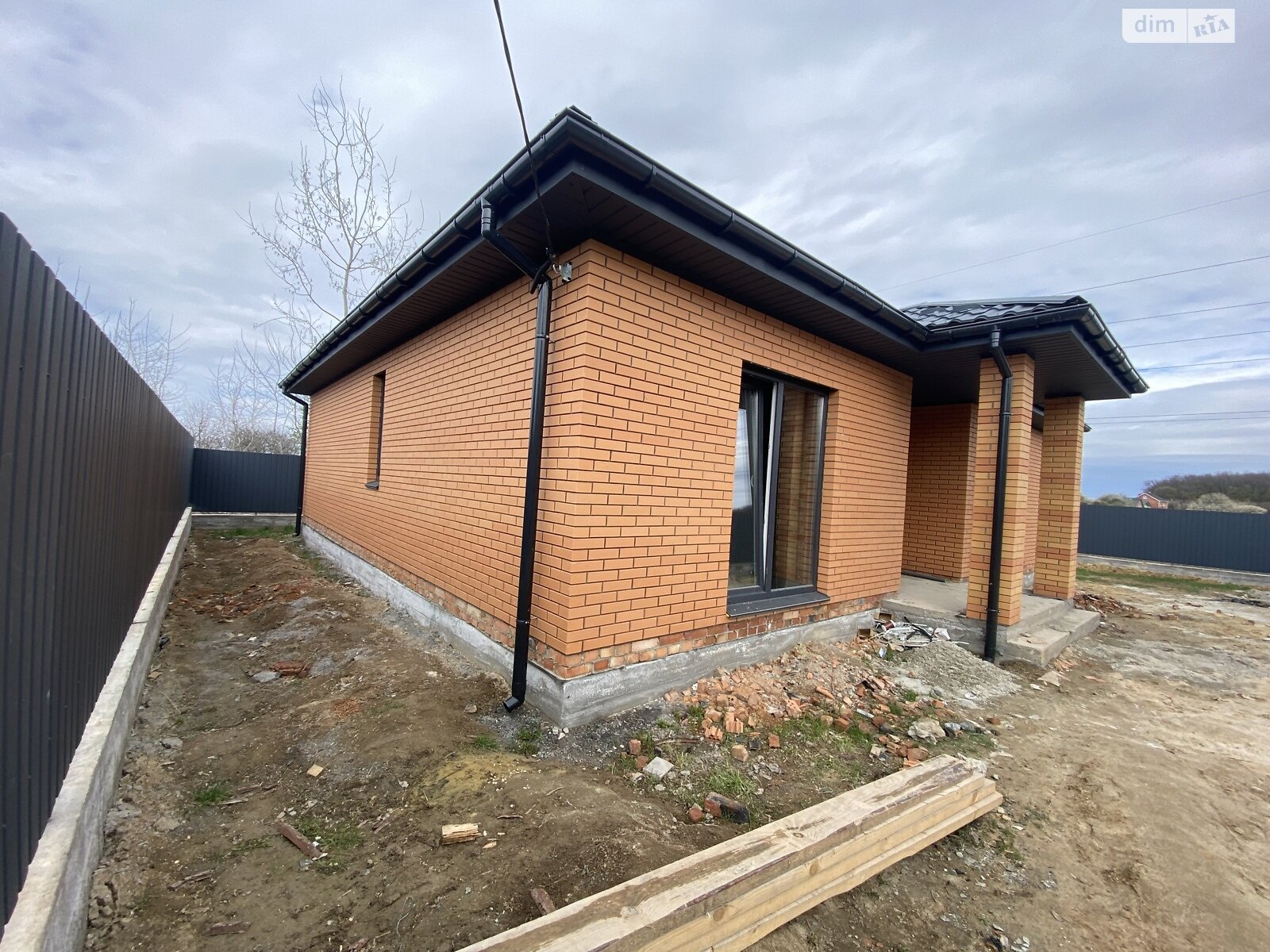 одноэтажный дом, 95 кв. м, кирпич. Продажа в Луке-Мелешковской фото 1 одноэтажный дом, 95 кв. м, кирпич. Продажа в Луке-Мелешковской фото 1